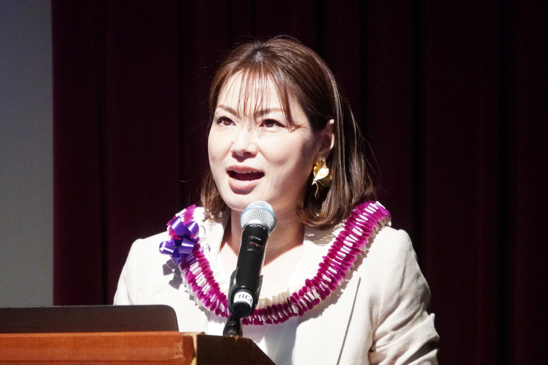 株式会社マイナビ ウエディング情報事業部 メディアプロデュース部部長 メディアプロデューサー 中西加奈氏。「ウェディングマーケットの現状とトレンド」を解説