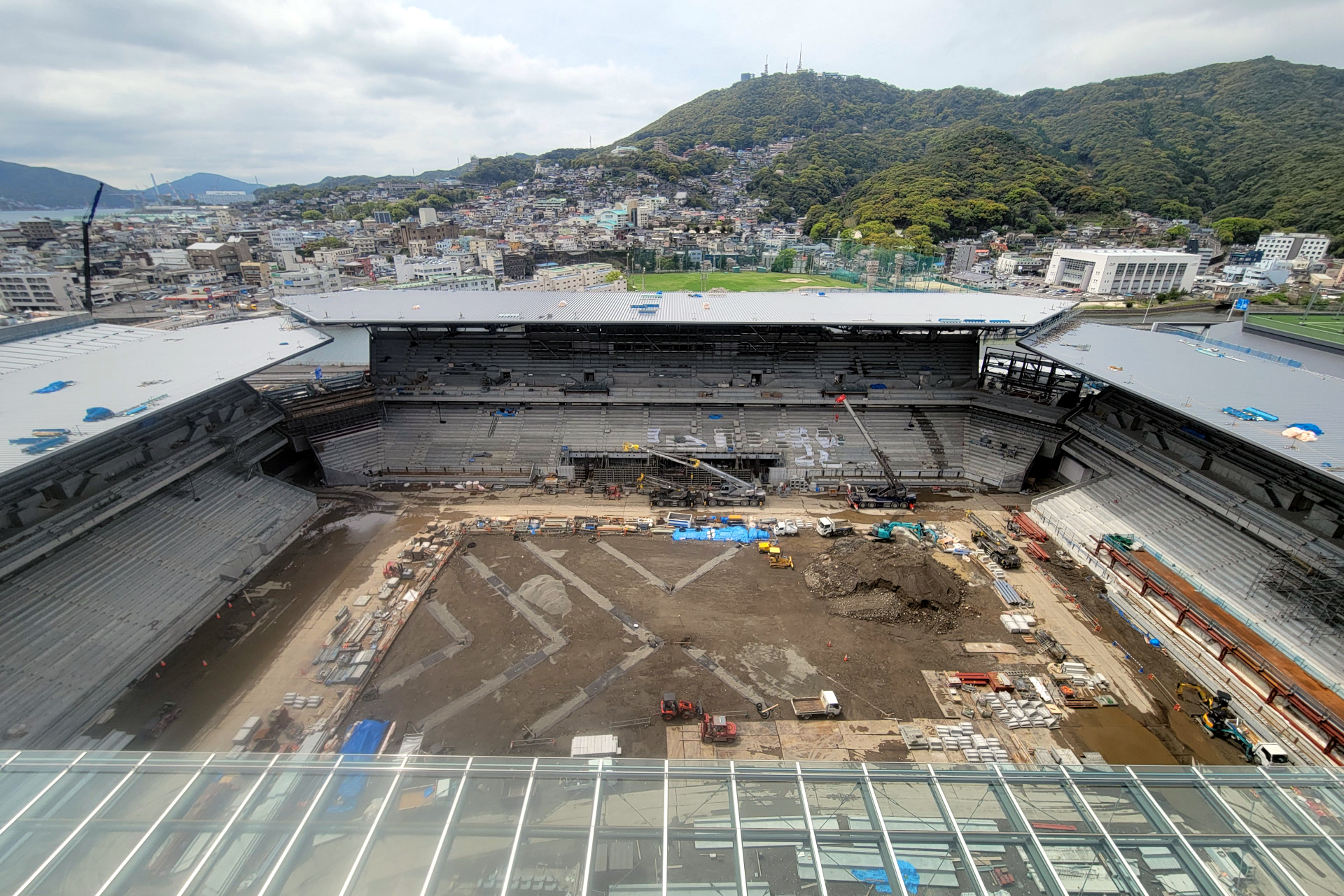 建設中の長崎スタジアムシティ。STADIUM CITY HOTEL NAGASAKIの1室からの眺め