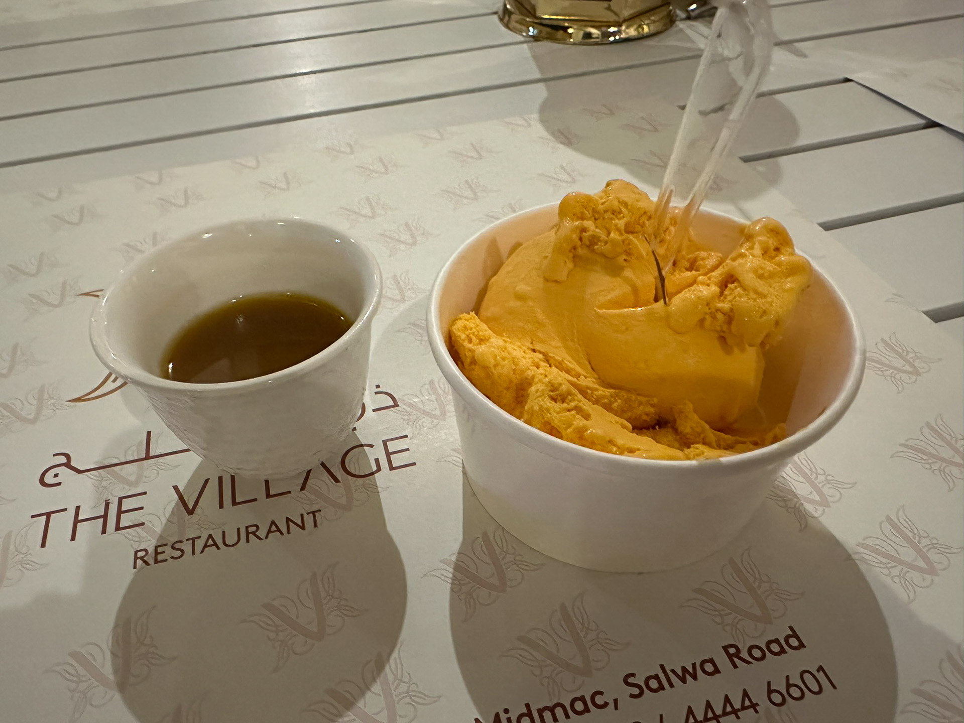 食後にアイスとカラックティー