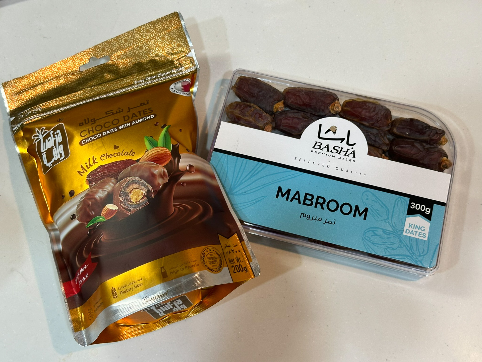 お土産に購入したデーツ