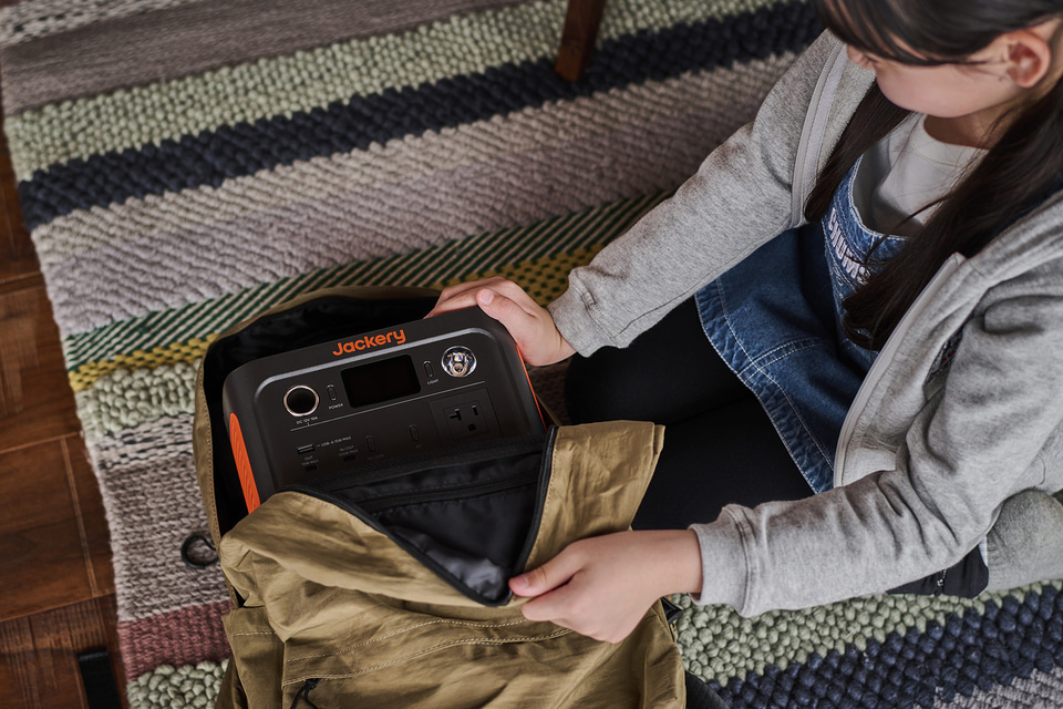Jackery、ポータブル電源 240リニューアルで容量と出力をパワーアップ