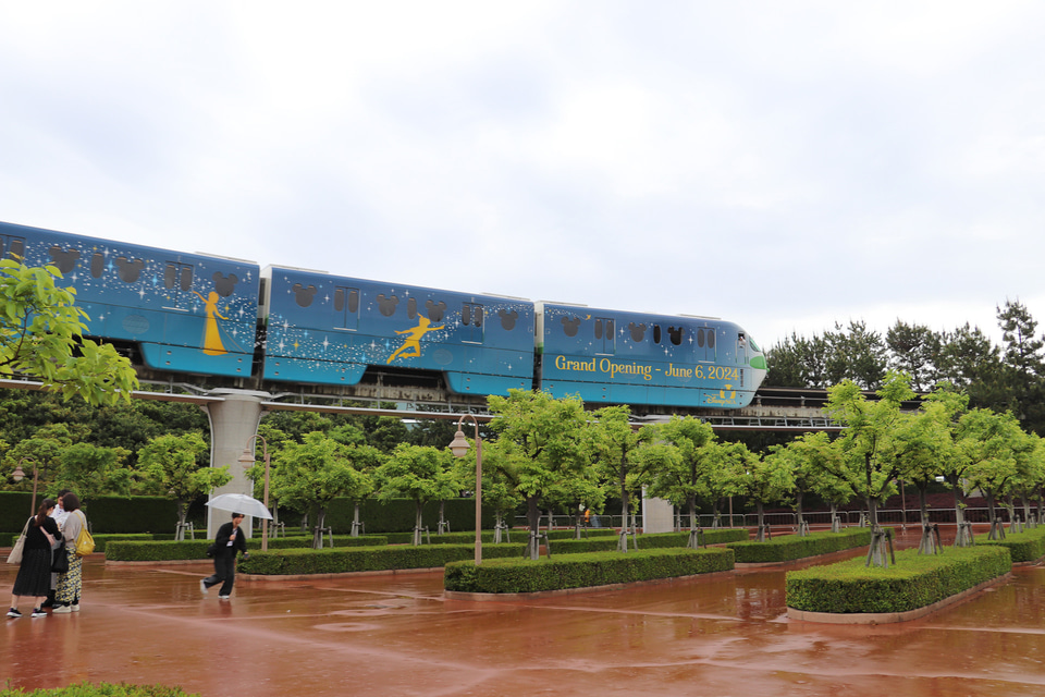 外装も内装も豪華！ 東京ディズニーシー“ファンタジースプリングス
