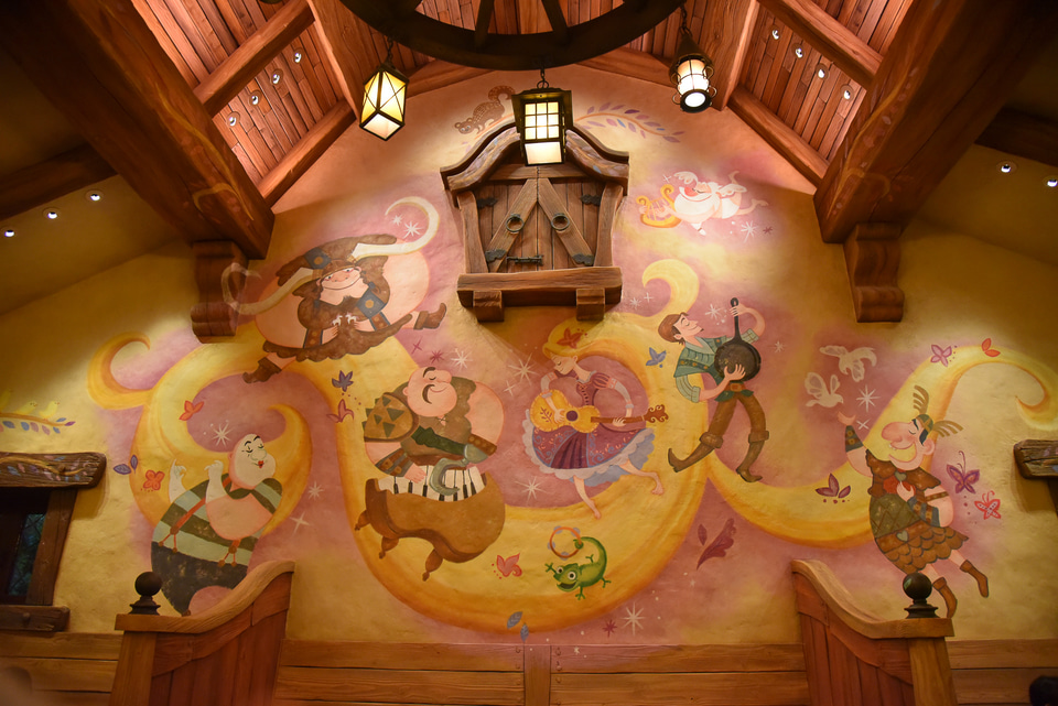 塔の上で歌うラプンツェルに会える！ ファンタジースプリングス新