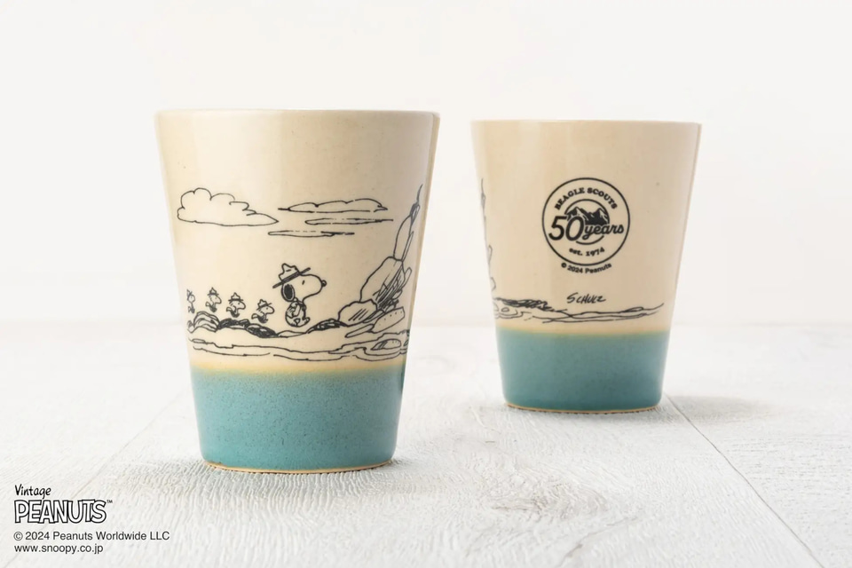 スヌーピーたち「ビーグル・スカウト」描いた益子焼プレート