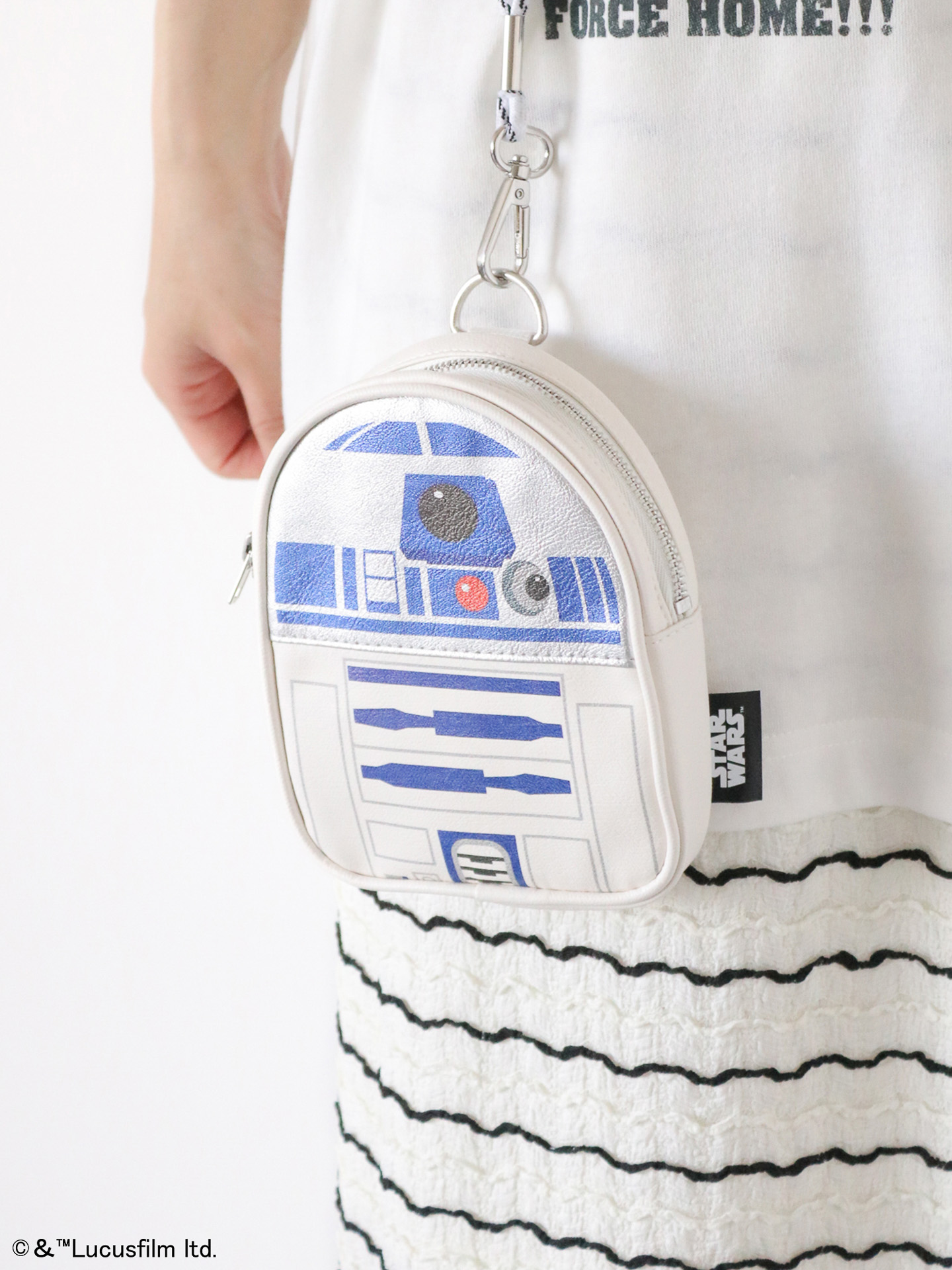 「【STAR WARS】ミニショルダーバッグ（R2-D2）」（3300円）