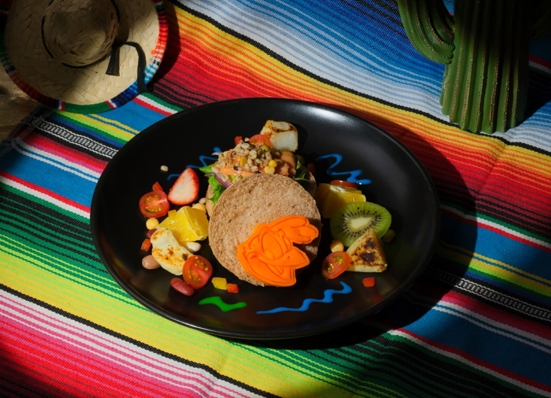 「＜パンチート＞カランバ！サーモンサンド」（2090円）