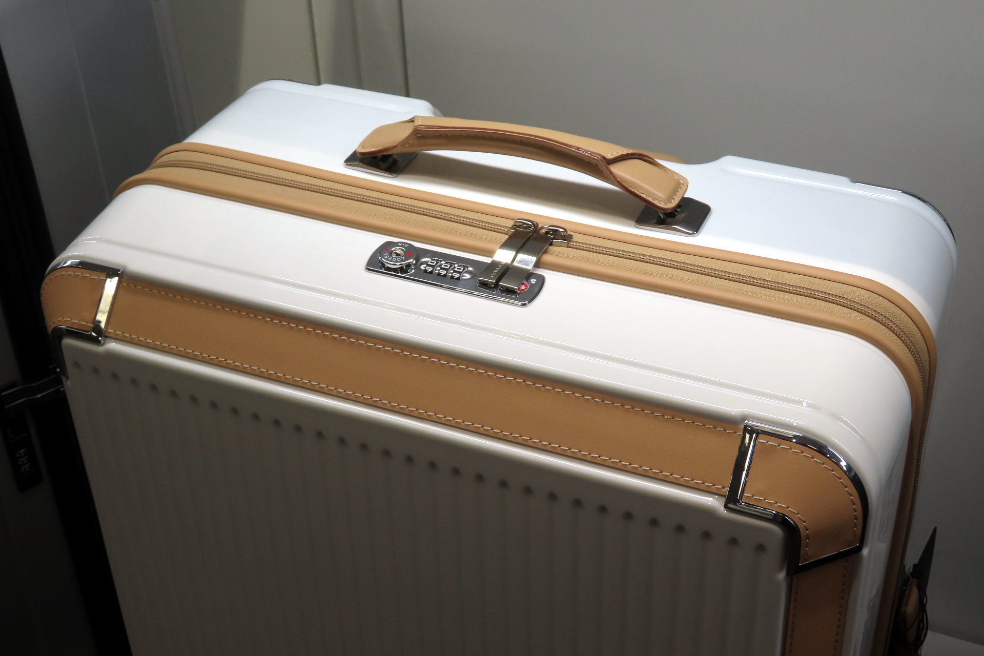 ラグジュアリーモデルの「プレスティ」