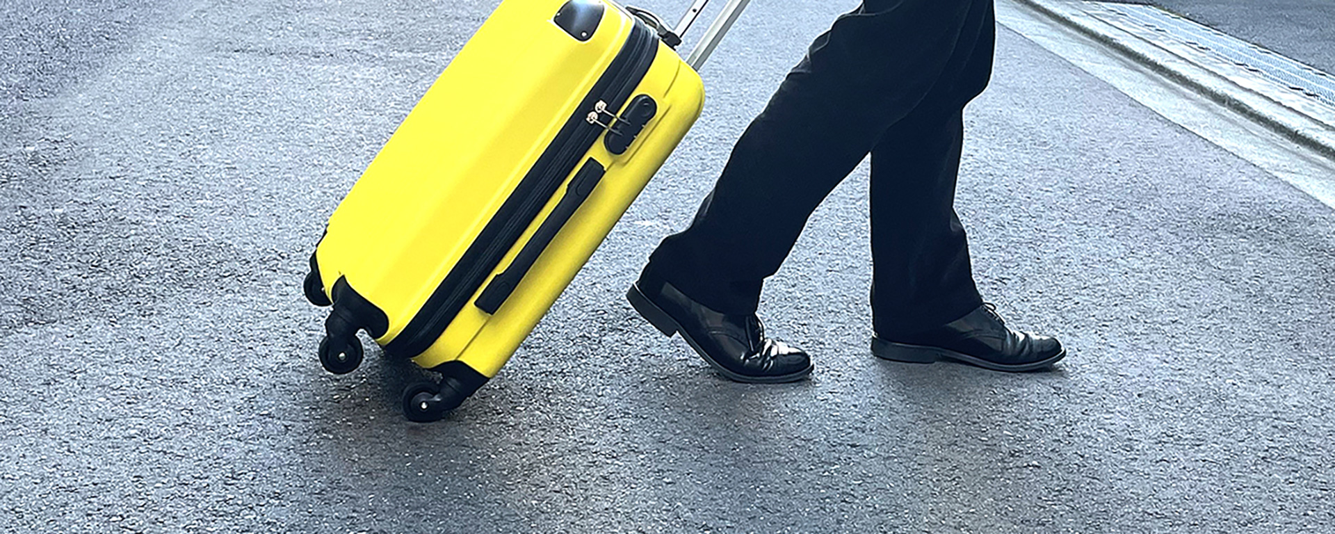 スーツケースのキャスター修理をオンラインで見積もり・配送修理申し込みが可能に