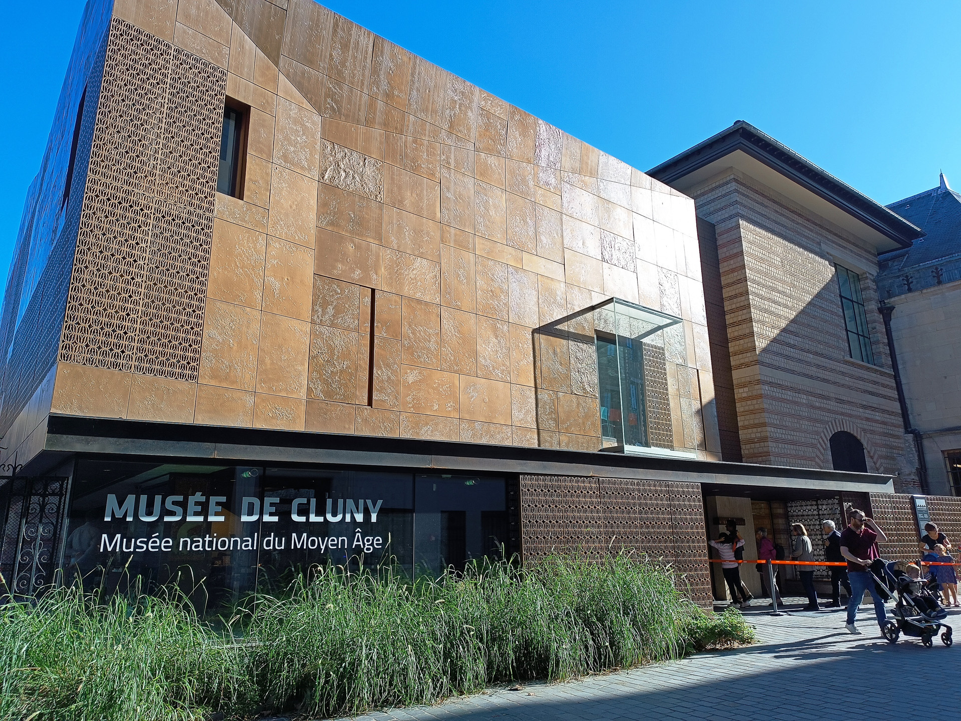 クリニュー中世美術館はその名のとおり、中世美術専門の美術館です