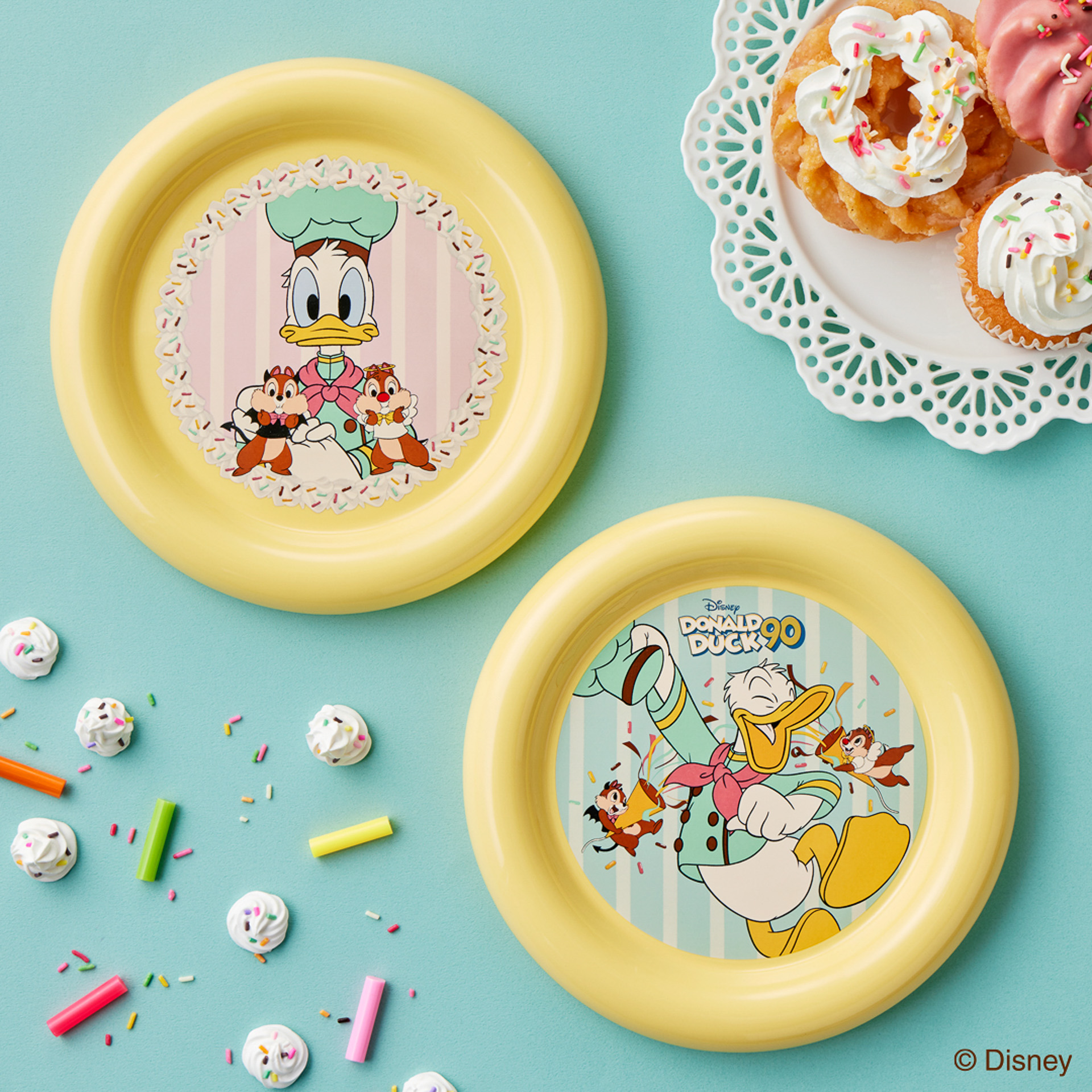 「ドナルドダック＆チップ＆デール プラチナムザッカぷっくりプレート ～Happy！ Surprise！ CHOCO SPRAY～（全2種）」