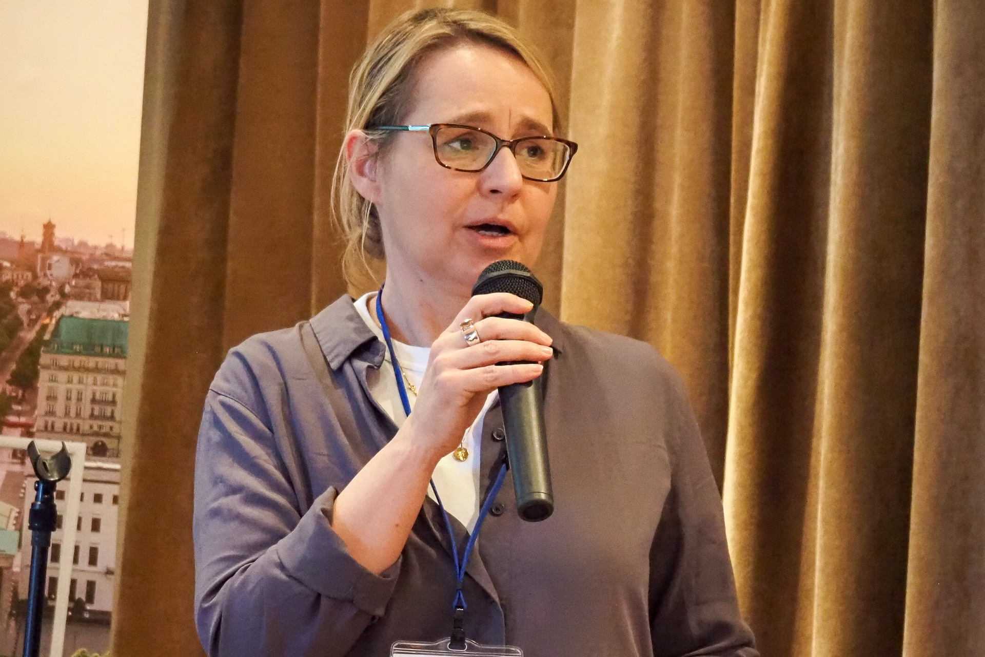 ベルリン観光局 広報部長のスザンネ・シュライバー氏は日本語が堪能。通訳を務めるほか、ベルリンの夏のイベントなどを紹介した