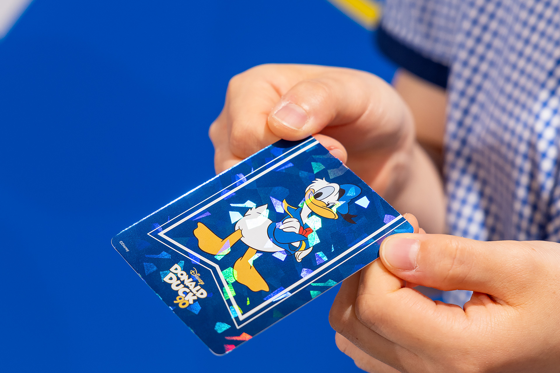 「ディズニーストアじゃんけん」の「あいこ」で、カードをプレゼント