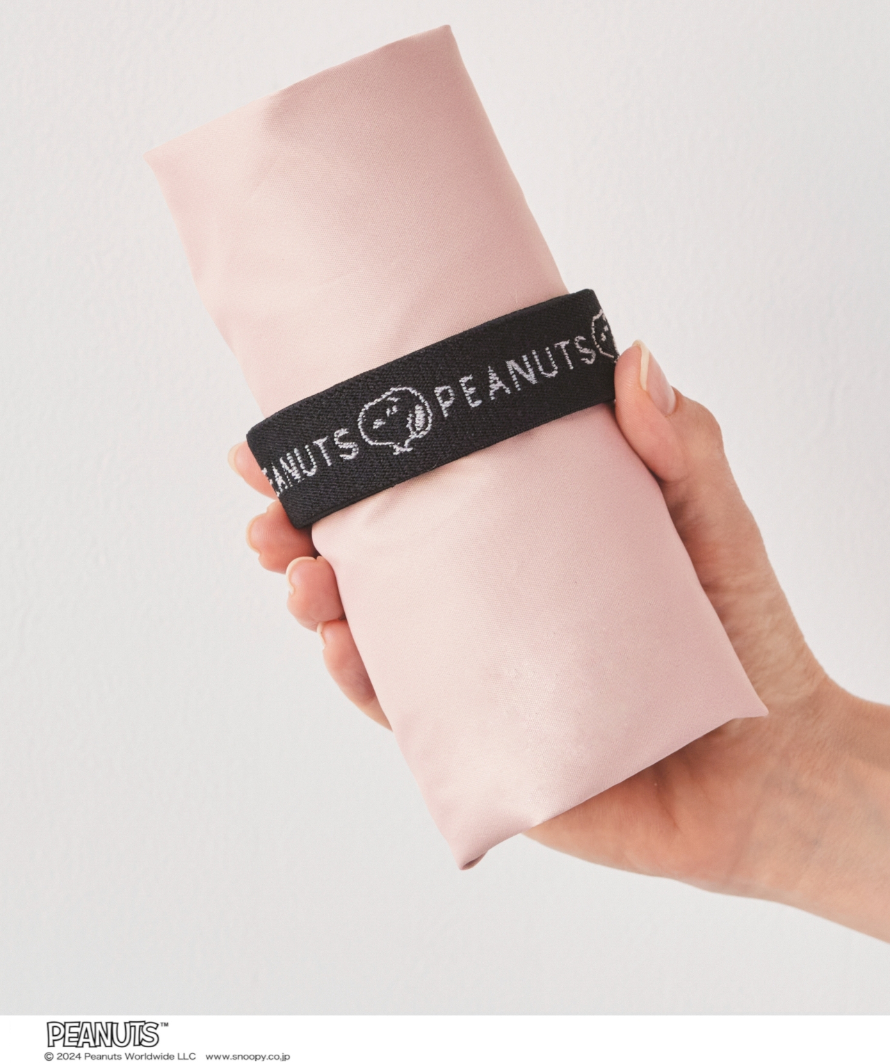 「cookpad plus 2024夏号」（通常号）の特別付録はスヌーピーの大容量保冷バッグ