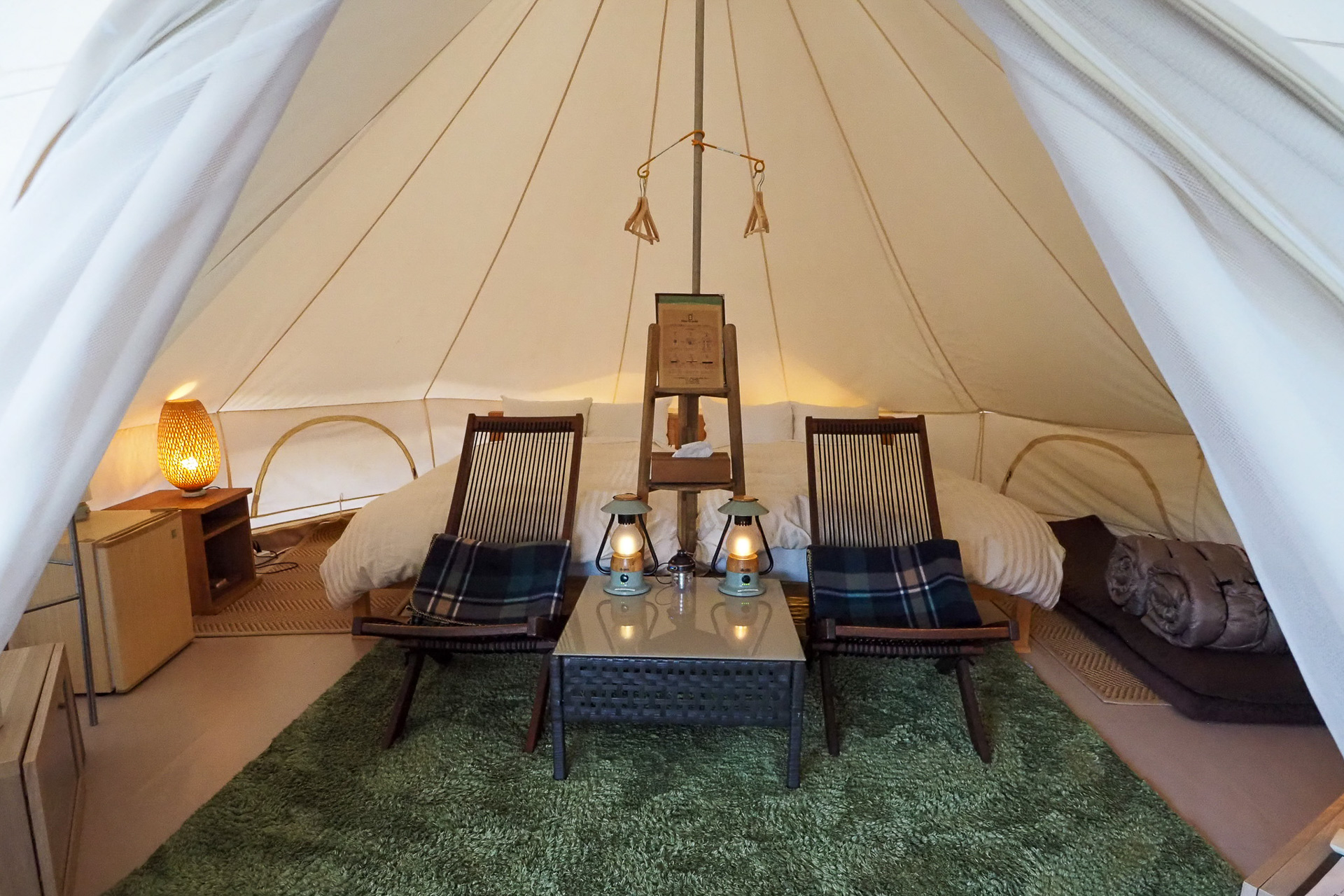 3つあるランタンは持ち運び可能