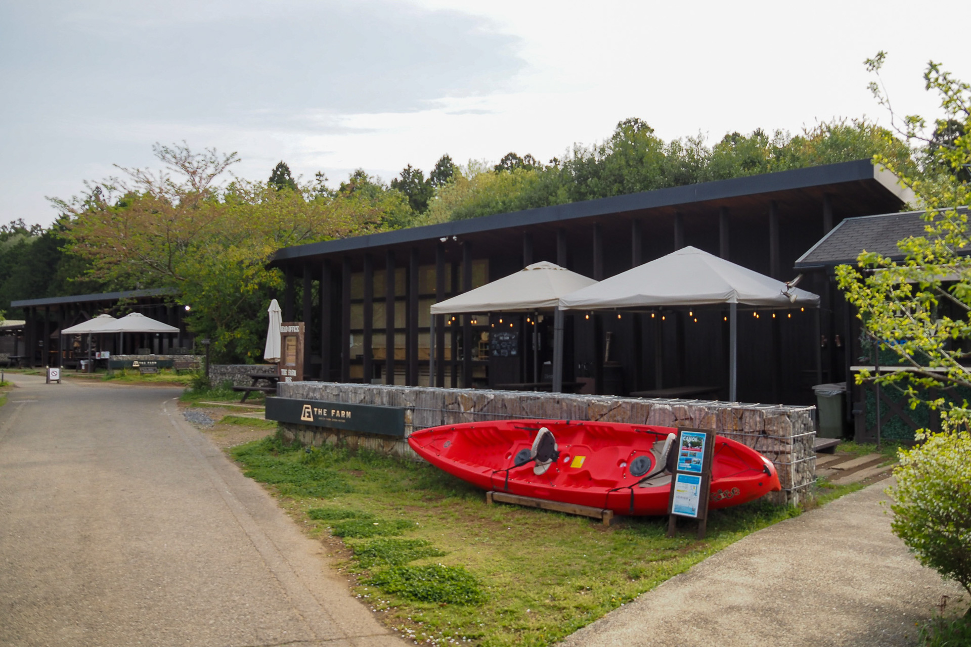 カヌーツーリングは3歳から、ジップラインは25kg以上から