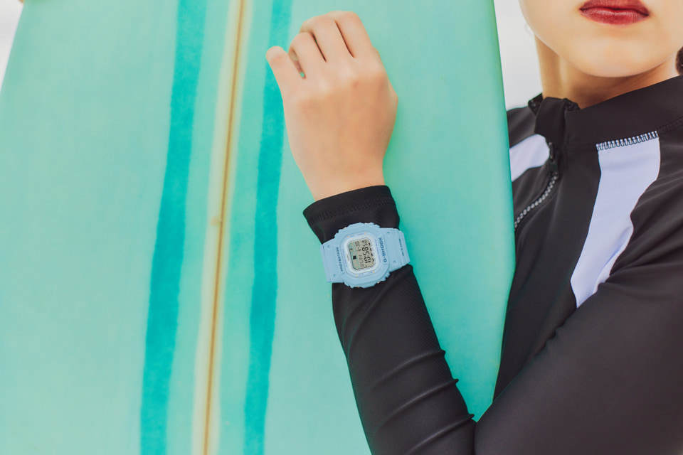 G-SHOCK、サーファー向けモデル「G-LIDE」にスリムタイプ。ビーチを