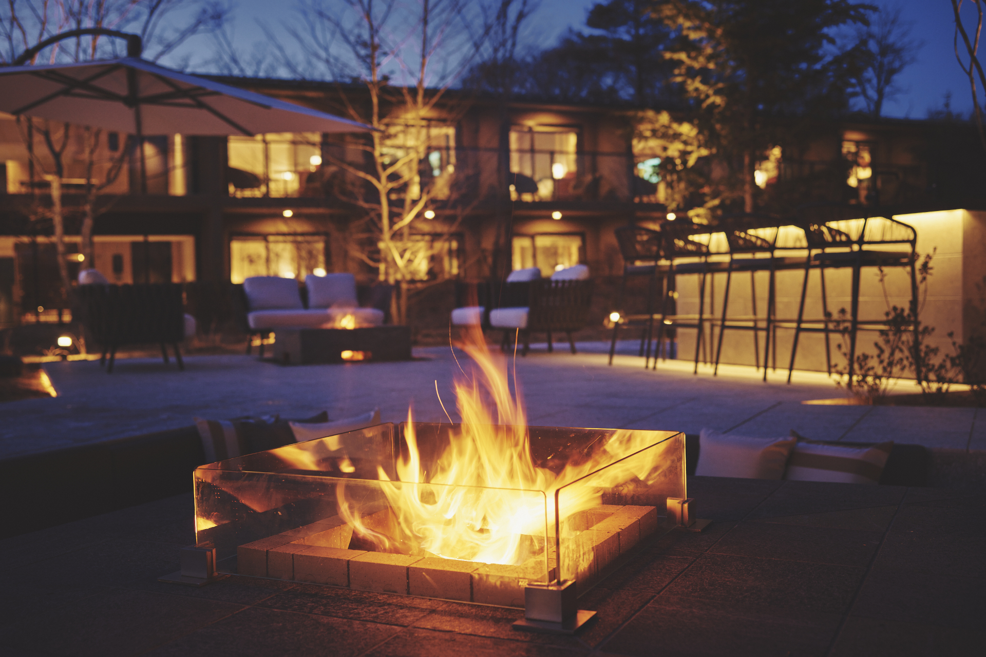 焚き火ラウンジ