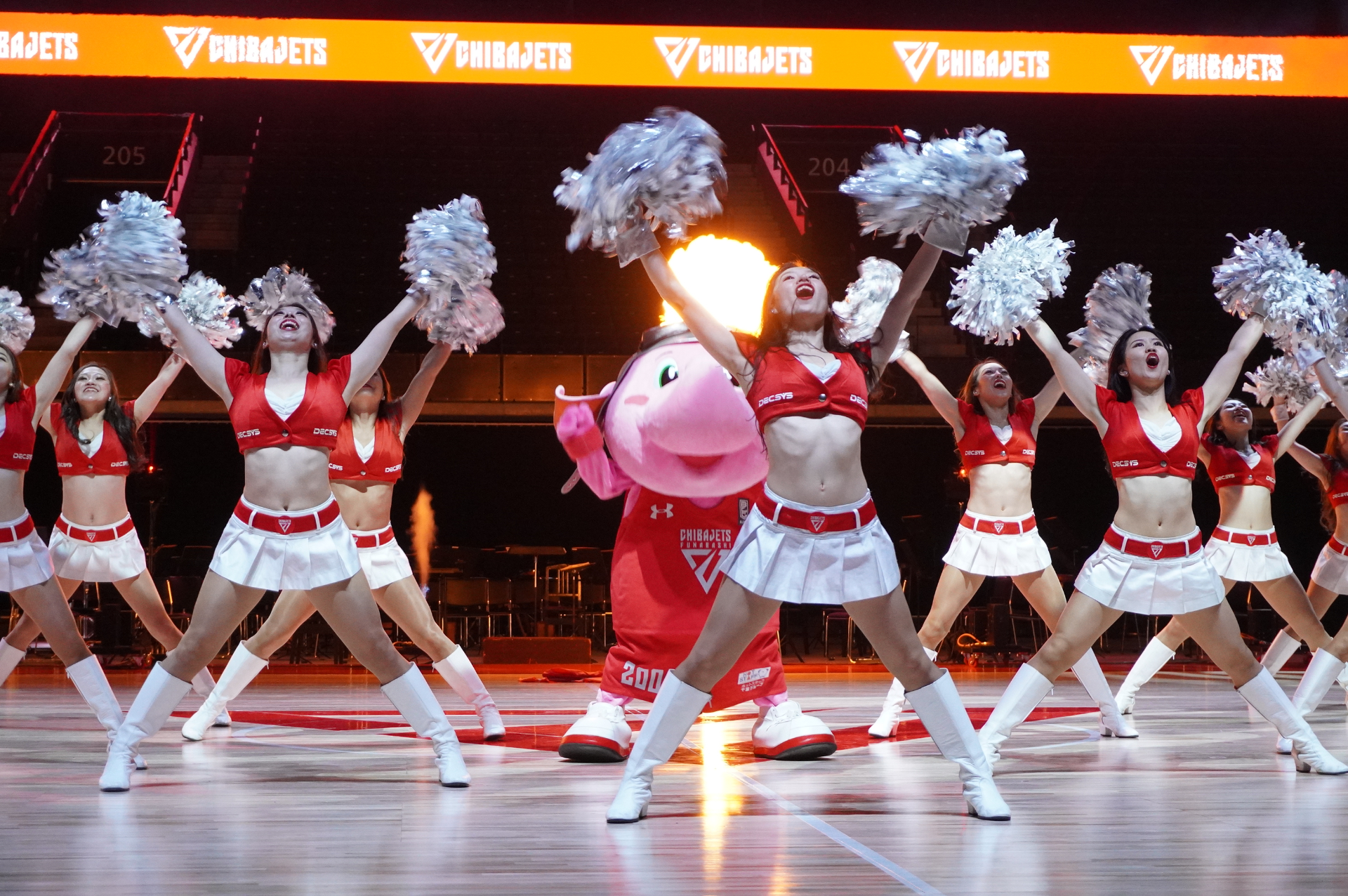 千葉ジェッツ チアリーダーズによるオープニング演出