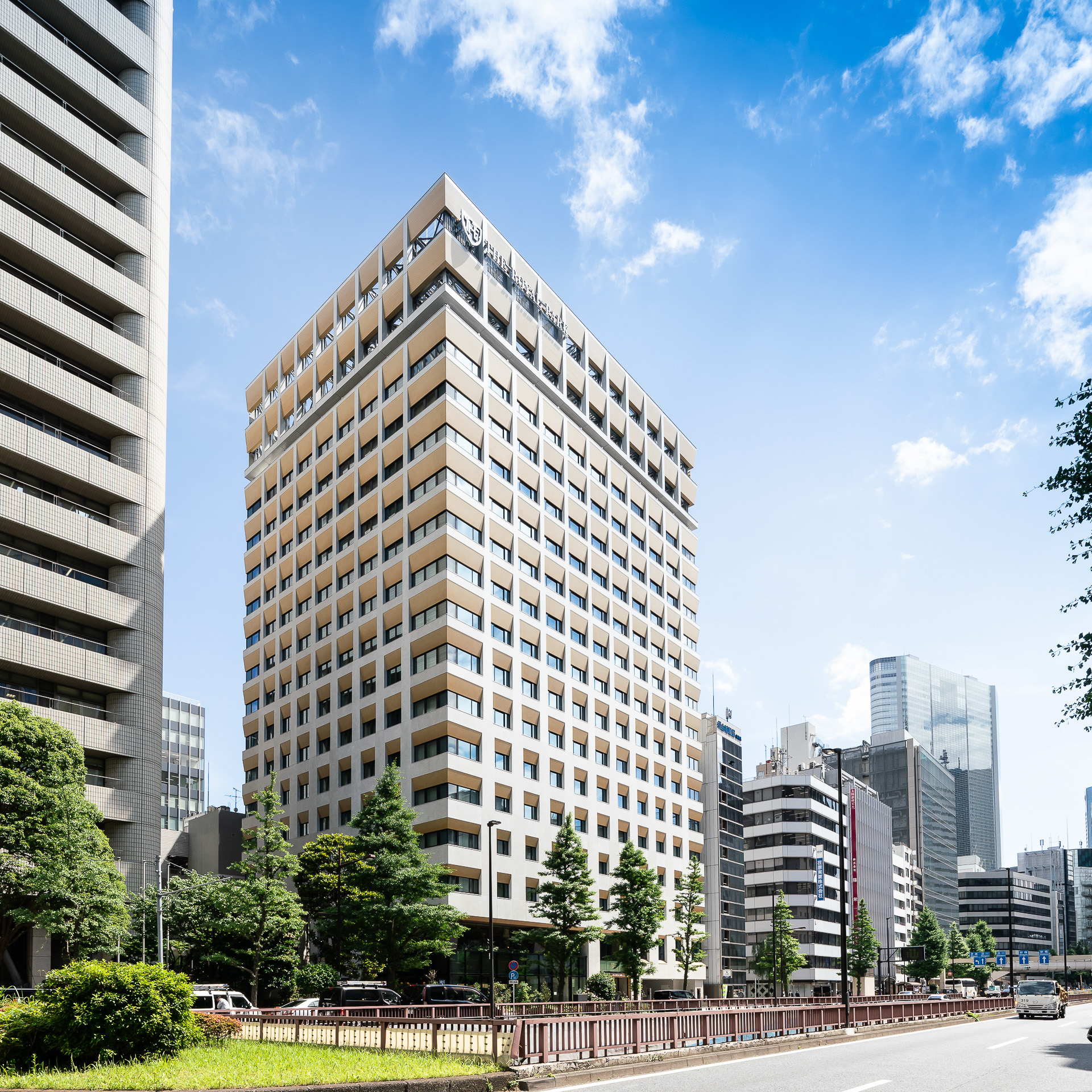「ザ ロイヤルパークホテル 銀座6丁目」