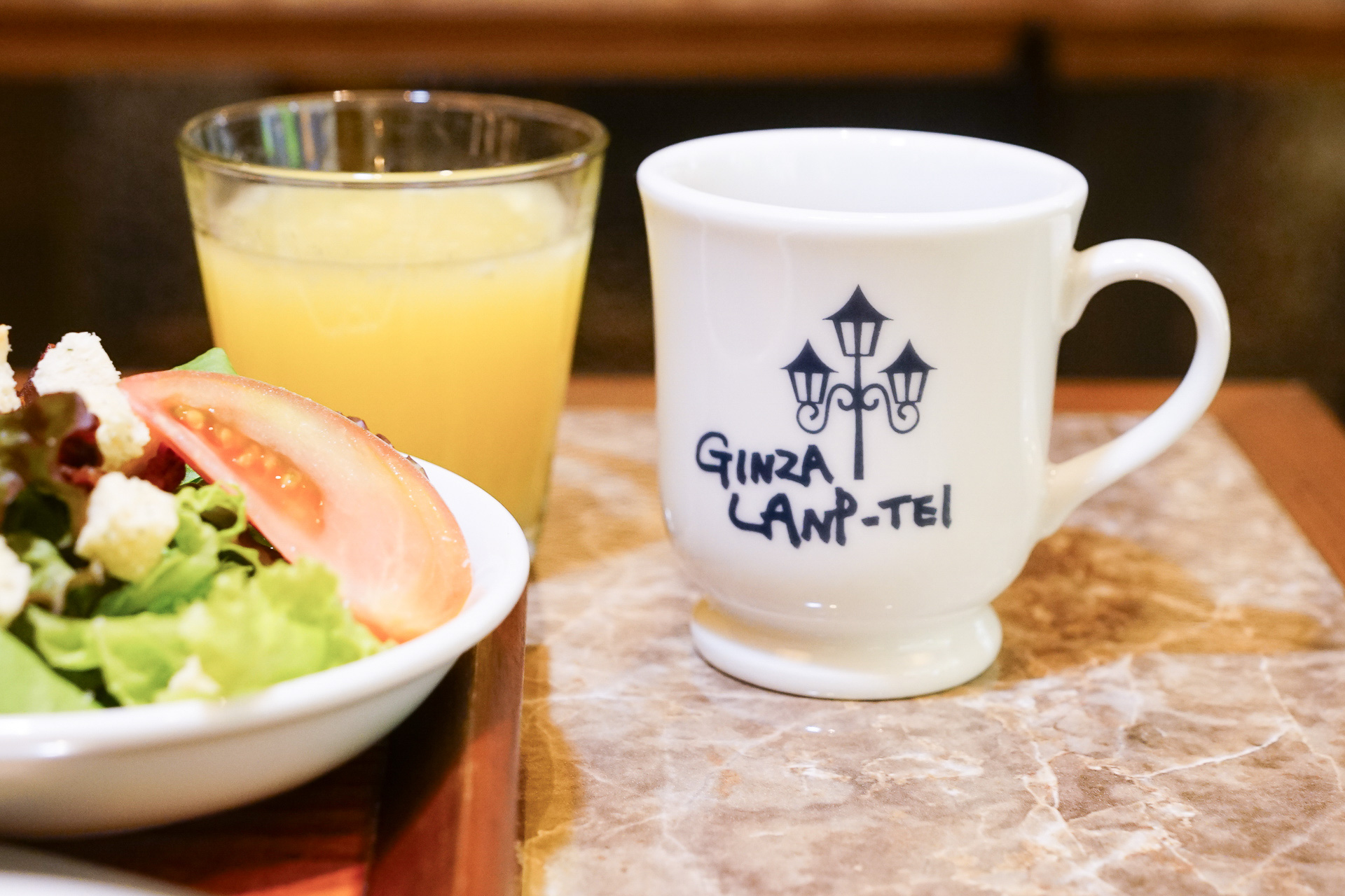 オリジナルコーヒーカップはレトロ風