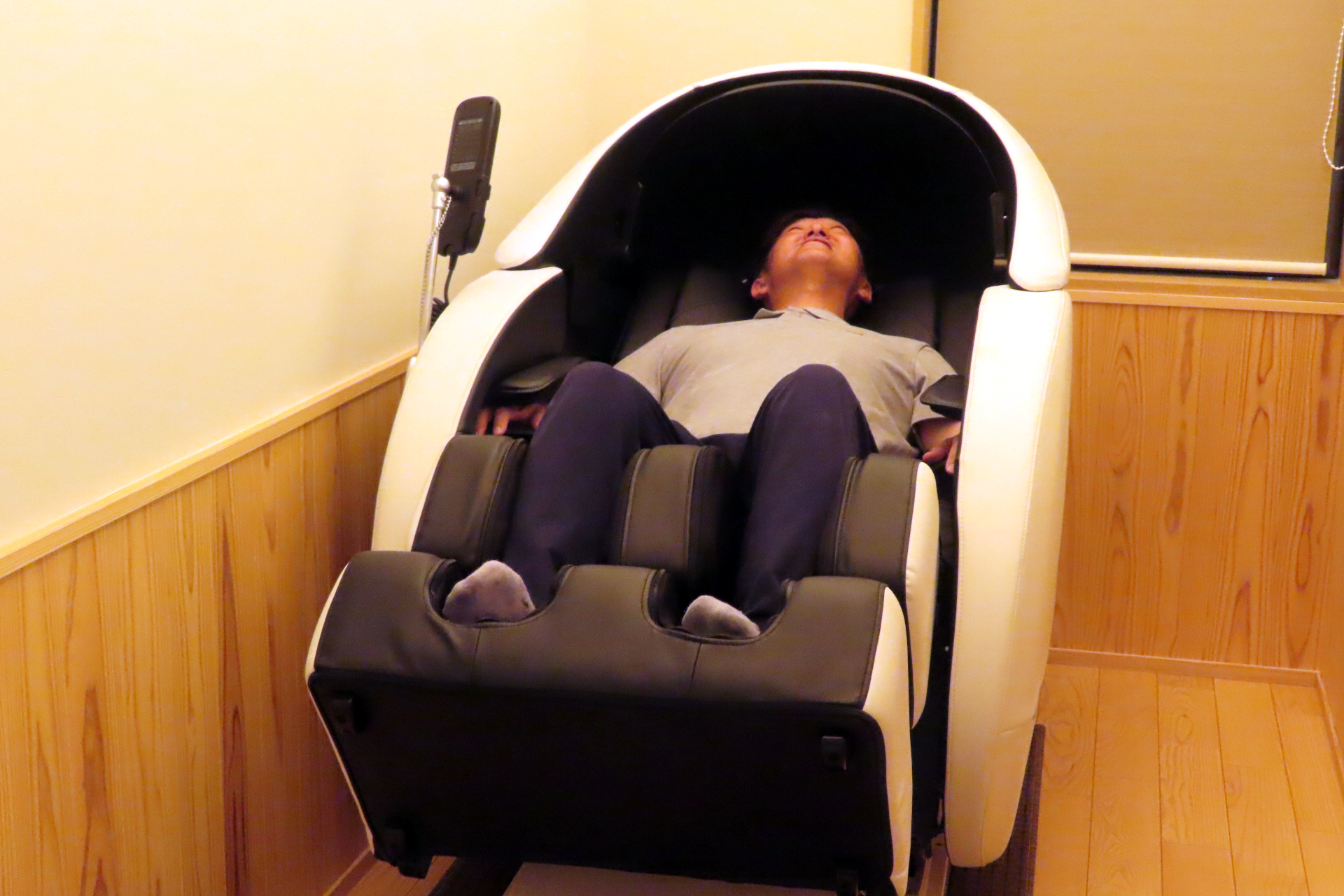 “無重力マッサージ”をウリにする「あんま王IV」