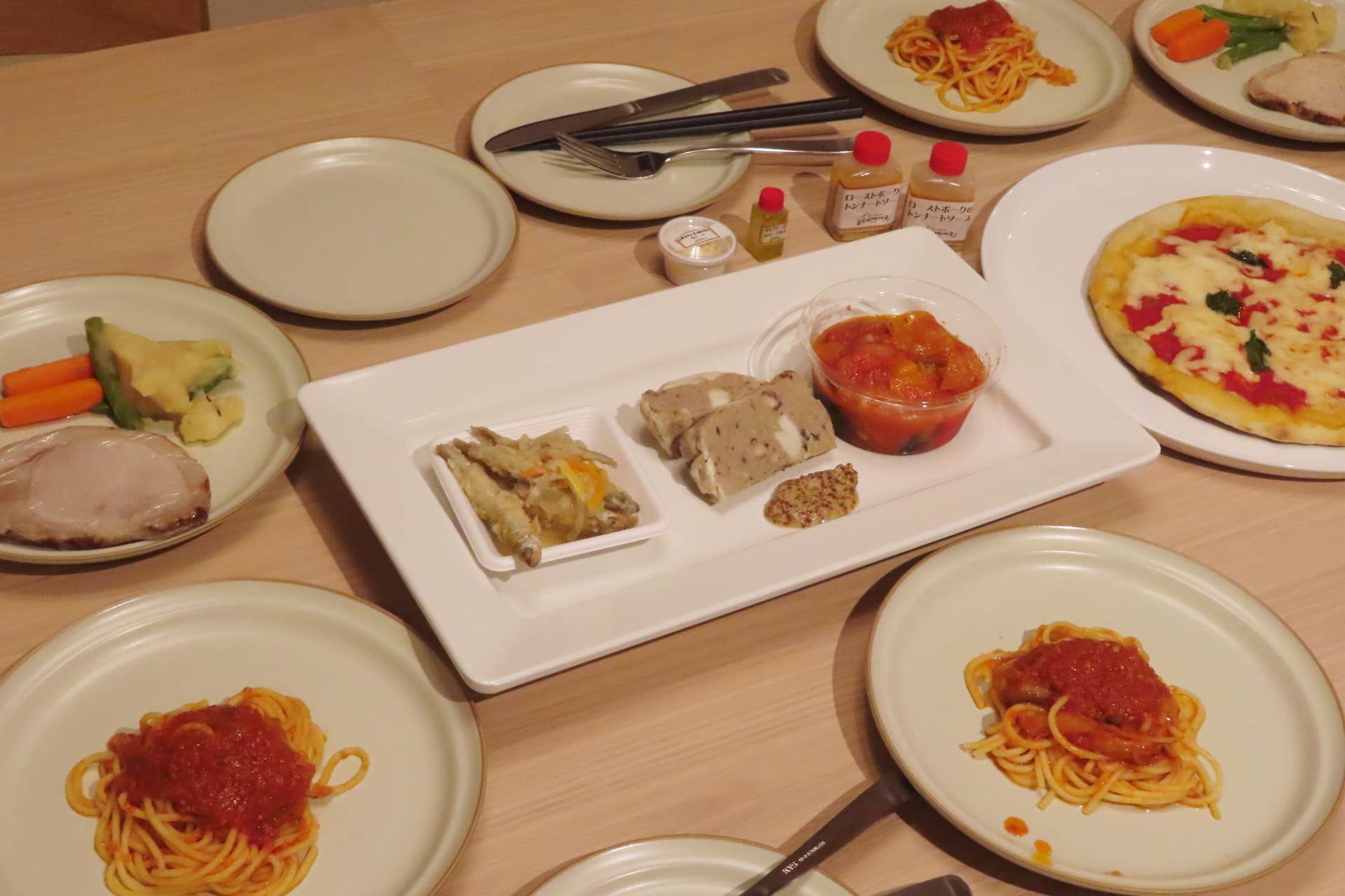 夕食の例（トラットリア・カミーノのイタリアンコース）