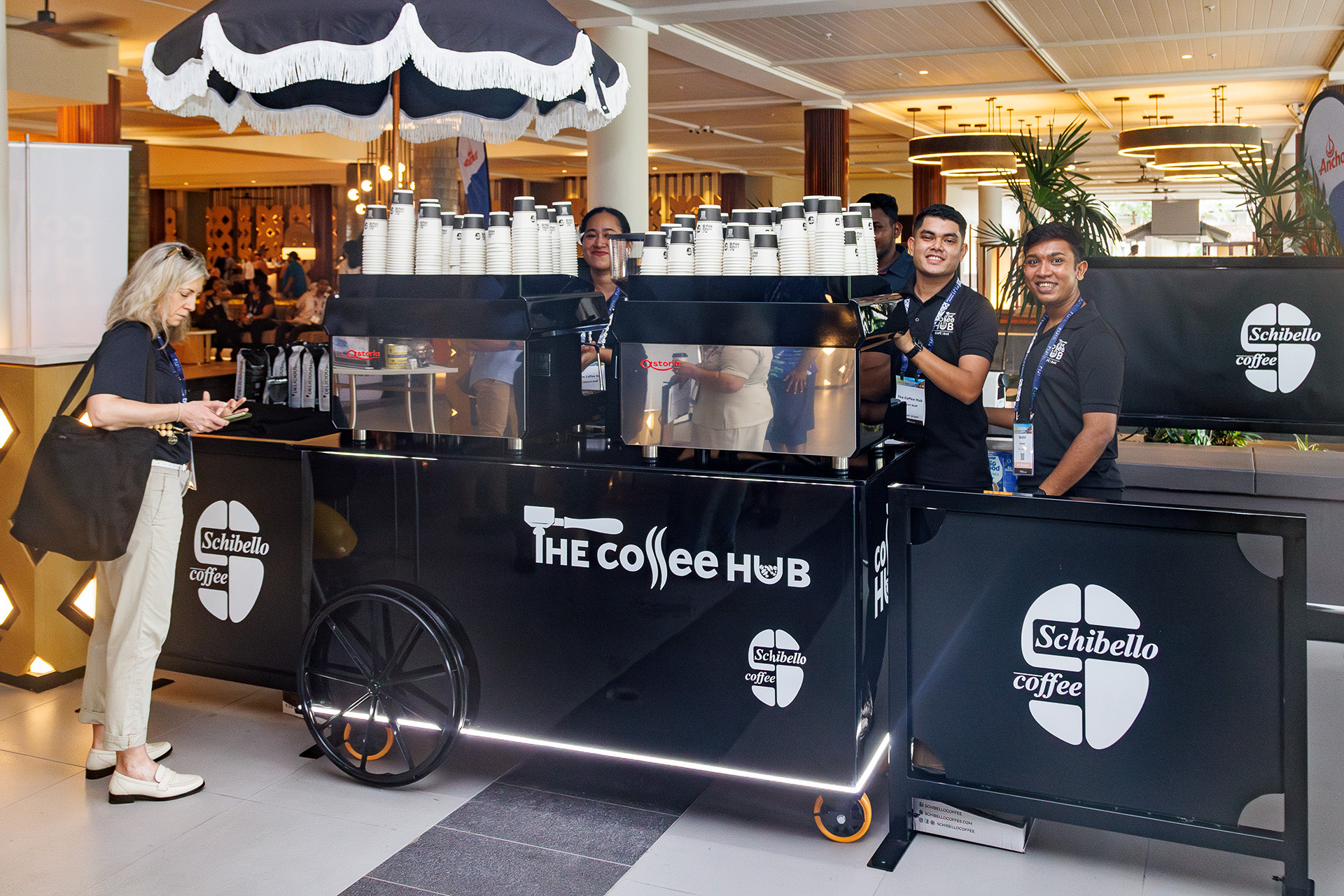 人気のカフェによる試飲サービスも用意していた