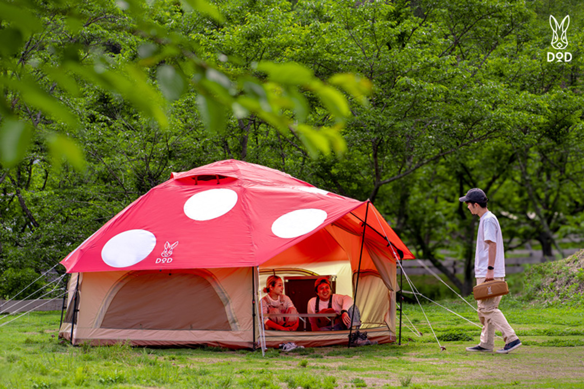 キノコテントからファミリー向けの大型テント「でかキノコテント」発売