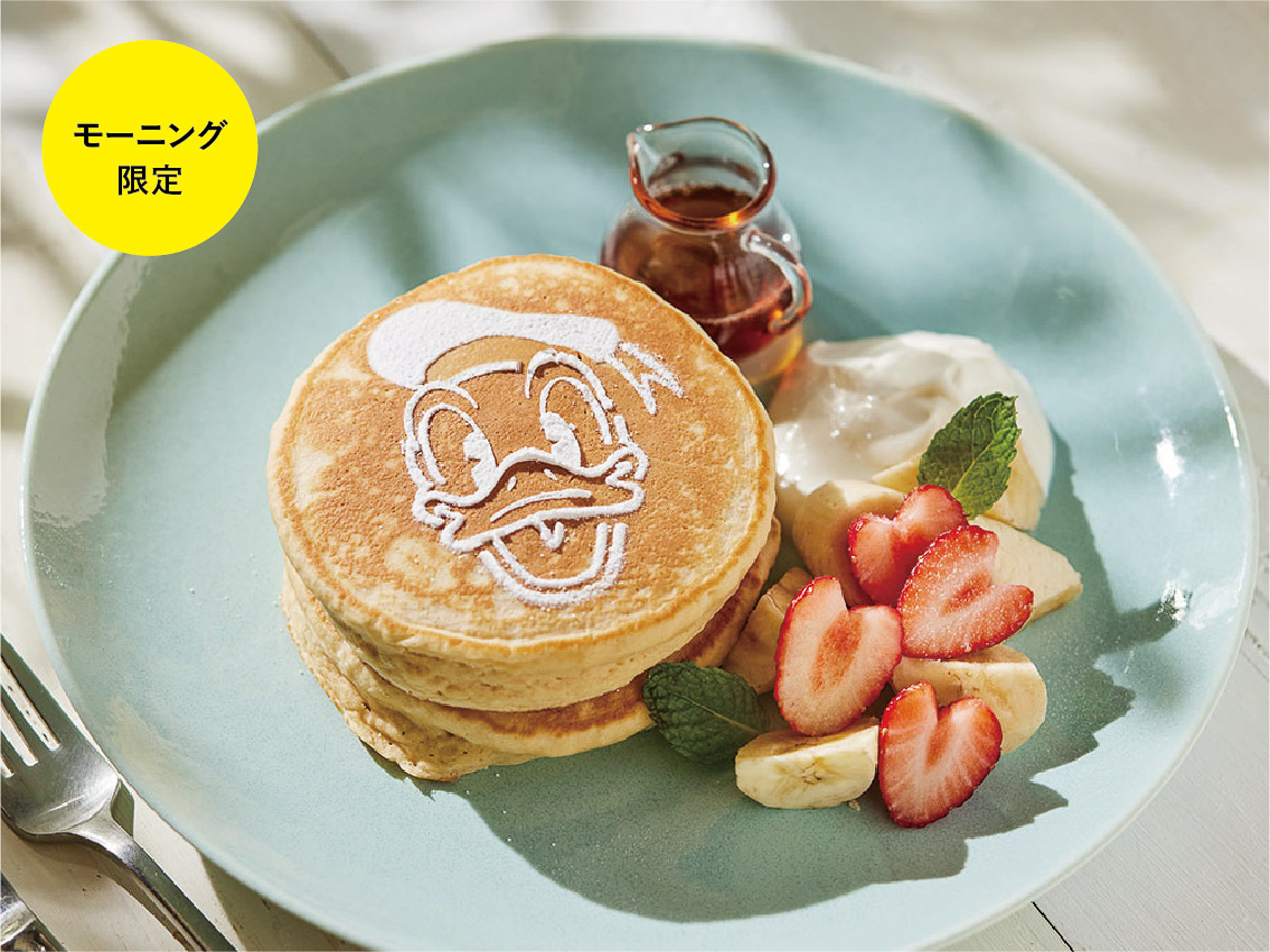 「オートミールパンケーキ w/フルーツ＆ヨーグルトクリームチーズ ～Donald style～」（1980円）