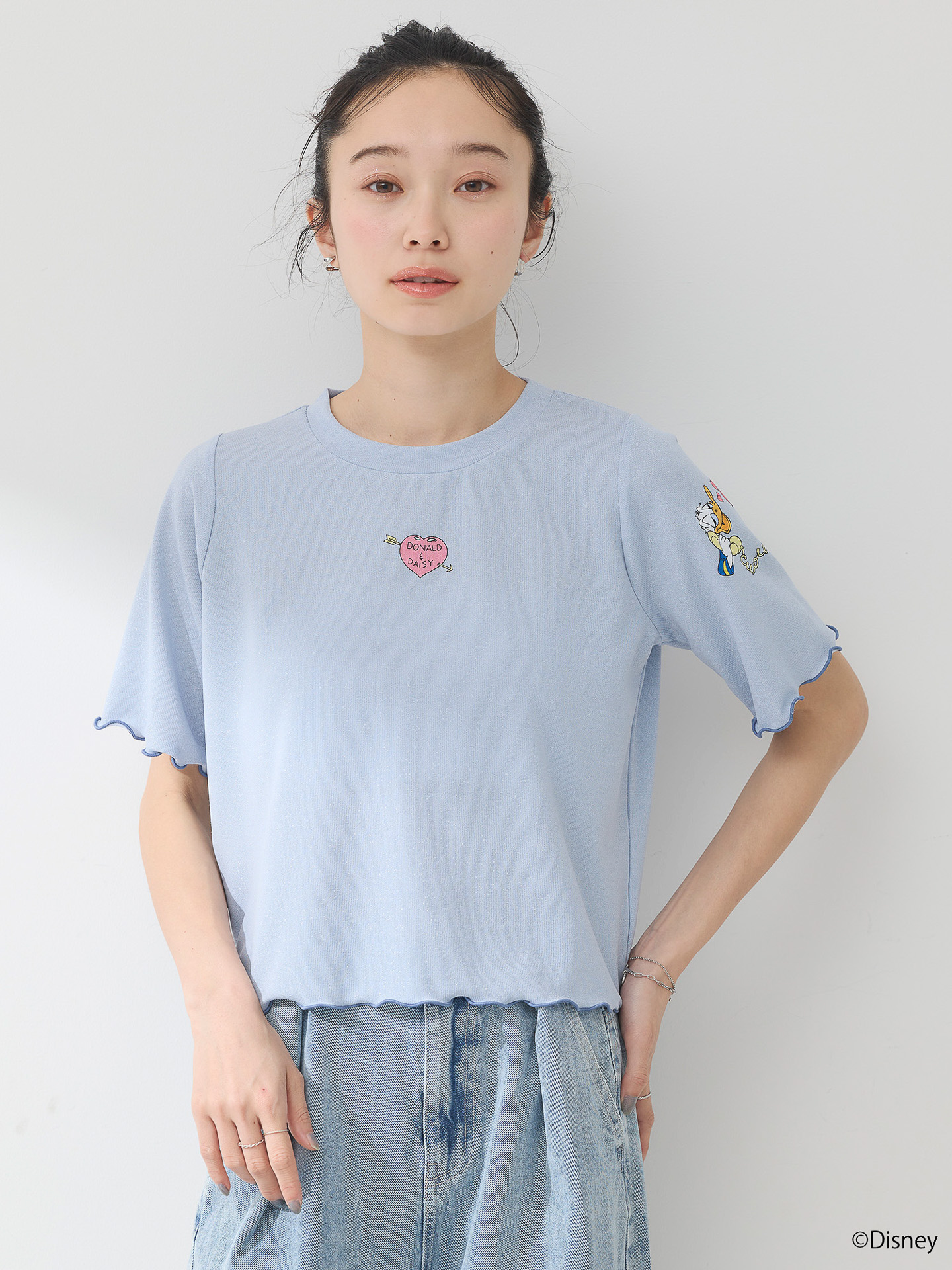 「ドナルド/ラメ入りカットプルオーバー」（サックス/ピンク：各2999円）