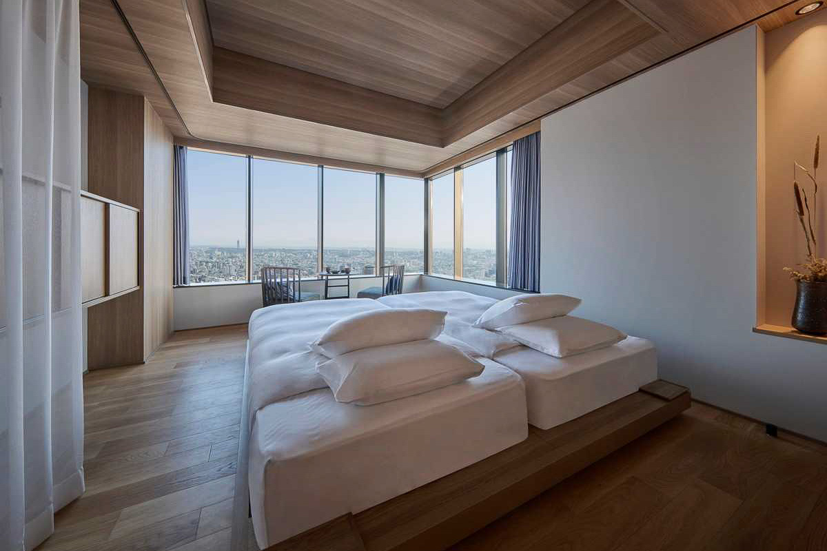 宿泊は「ザ ロイヤルパークホテル アイコニック名古屋」