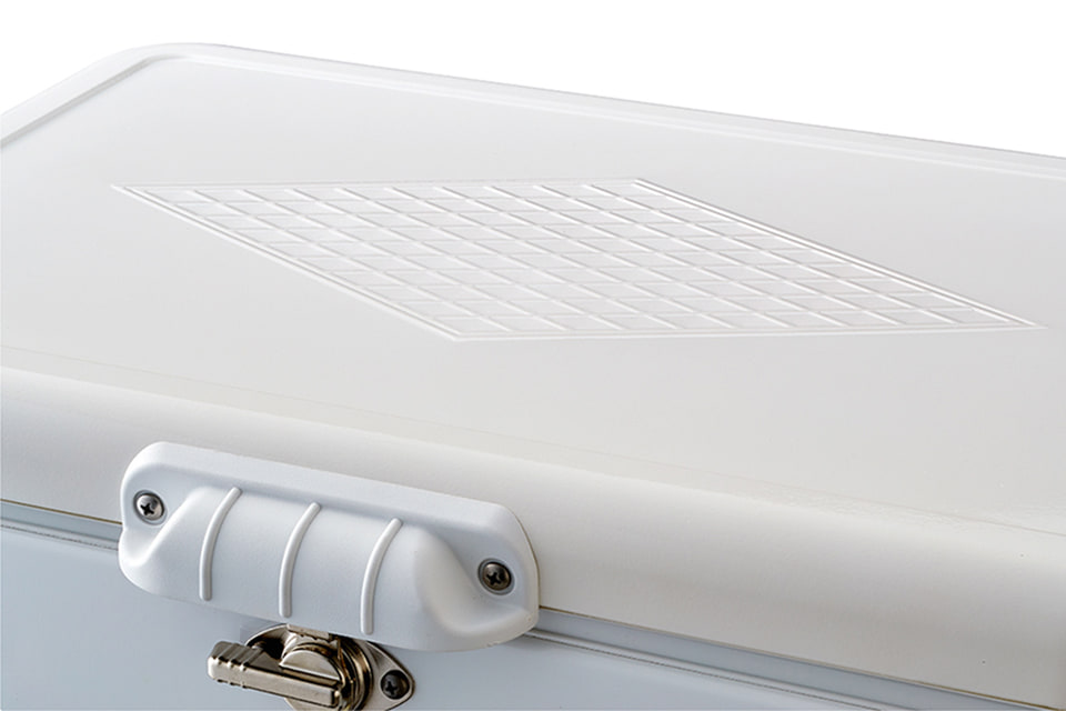 コールマン、クーラーボックス発売70周年の限定モデル「54QT 70TH