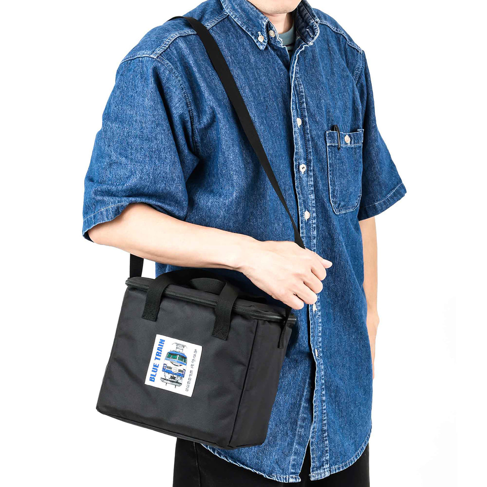 【新品】激レア⭐familiar 大容量 保冷バッグ 未使用品 ブルー 保冷エコバッグ レジカゴ型 保冷バッグ[品番：ATFB0000109]｜At
