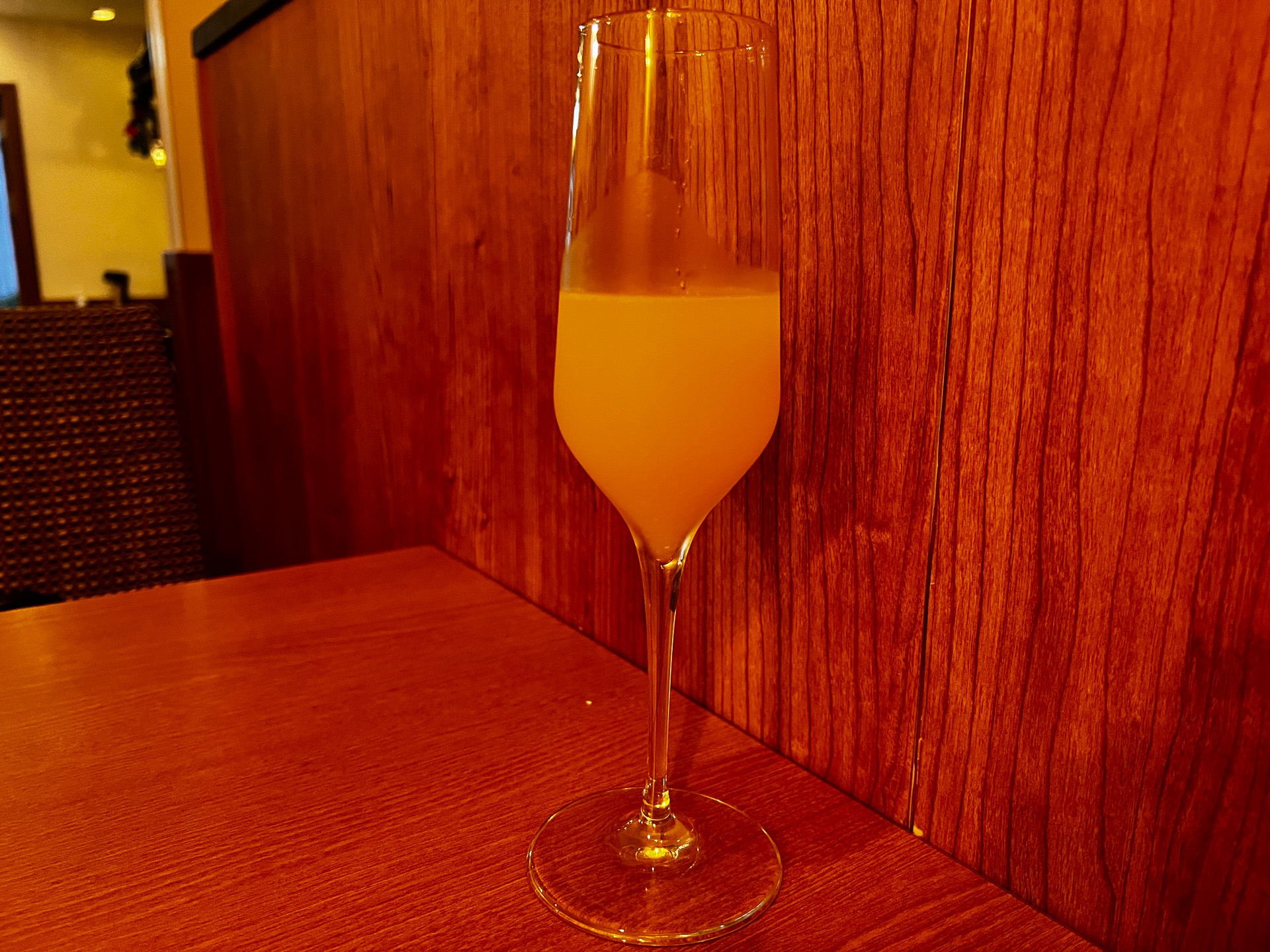 食前酒にミモザを