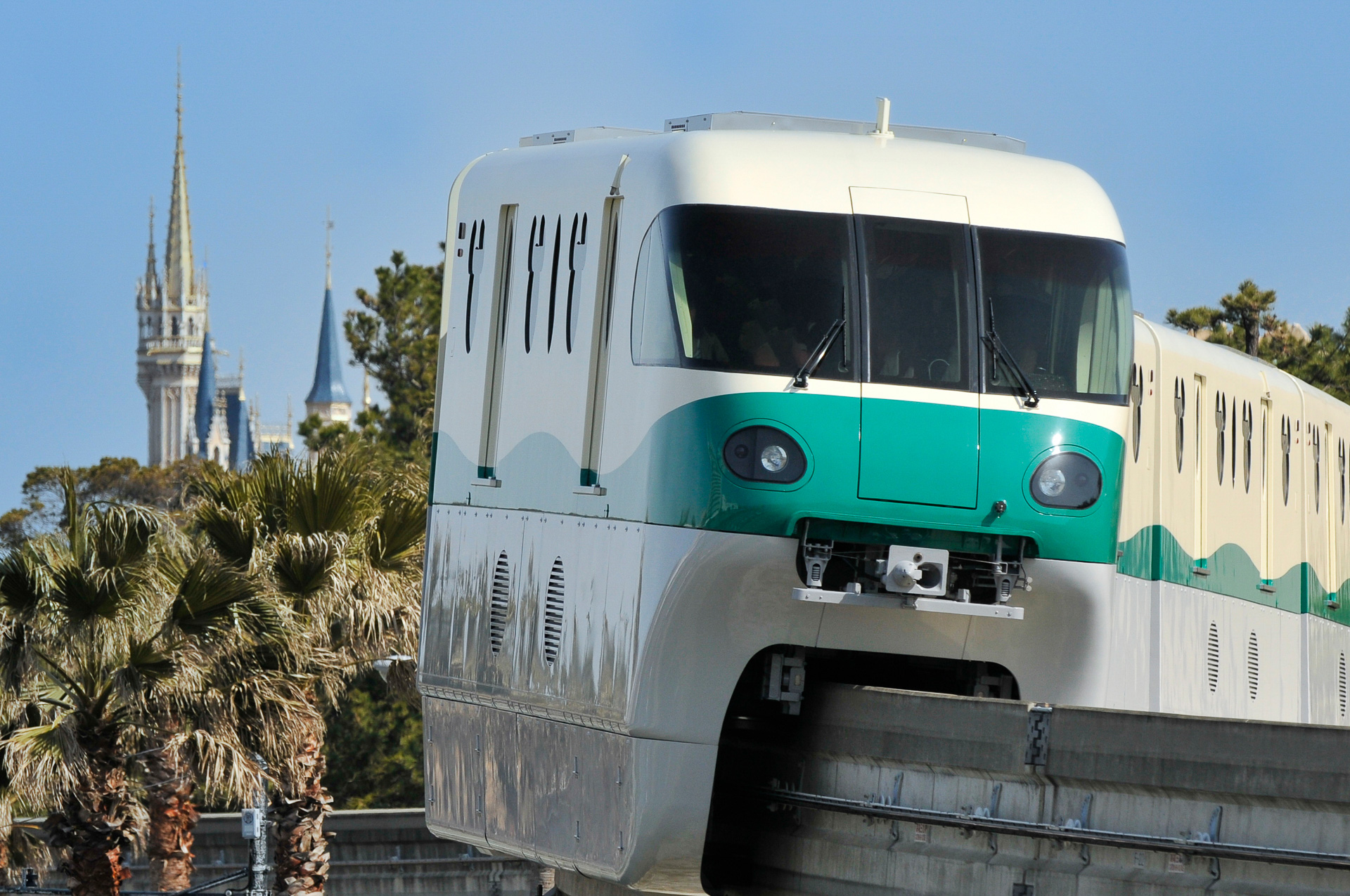ディズニーリゾートラインが特別乗車券「リゾートライナー（Type X）ラストラン貸切乗車券」（5万円）を販売