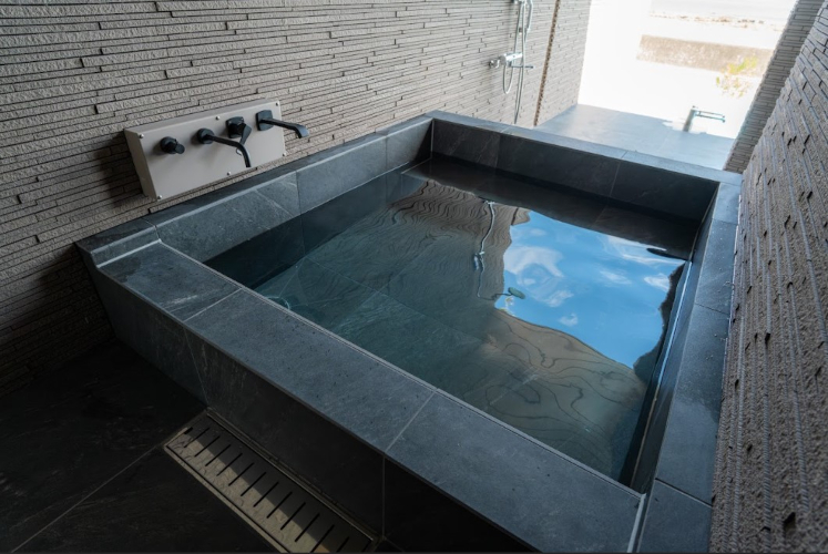 日本三古湯の1つである白浜温泉を全棟完備