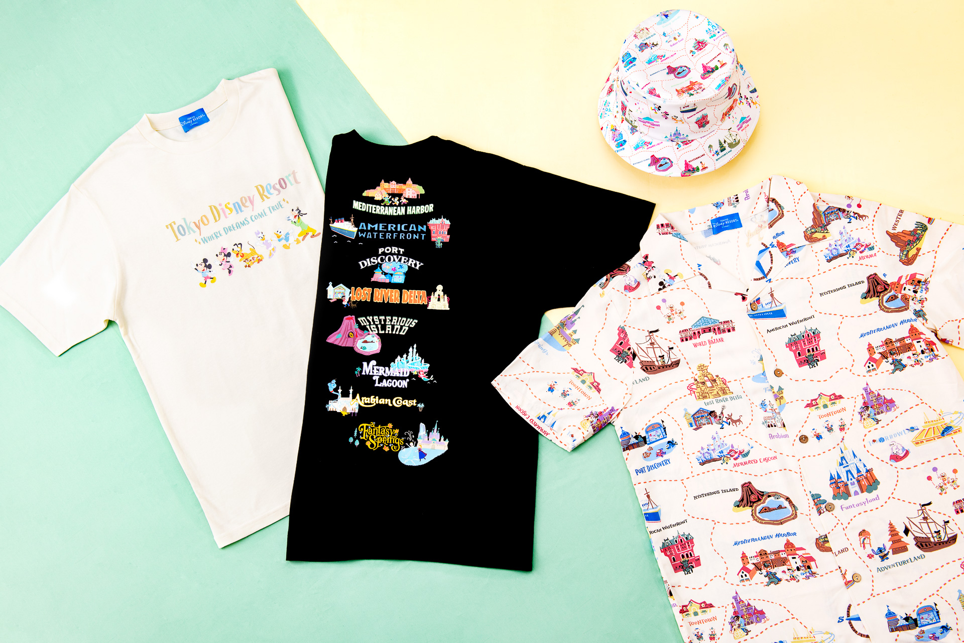 夏ディズニーはパーク愛あふれるマップ柄アロハ＆Tシャツで！