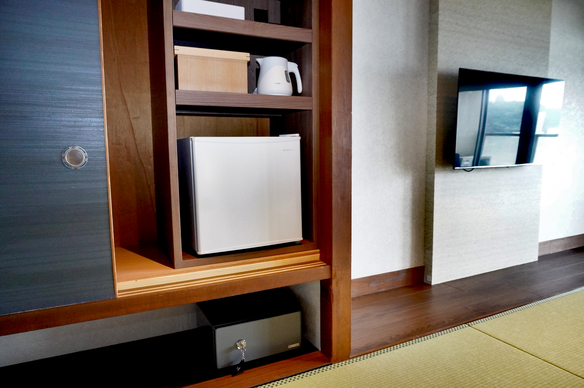 客室の主な設備・アメニティ。バスルームなし、もしくはシャワーのみの客室タイプが中心