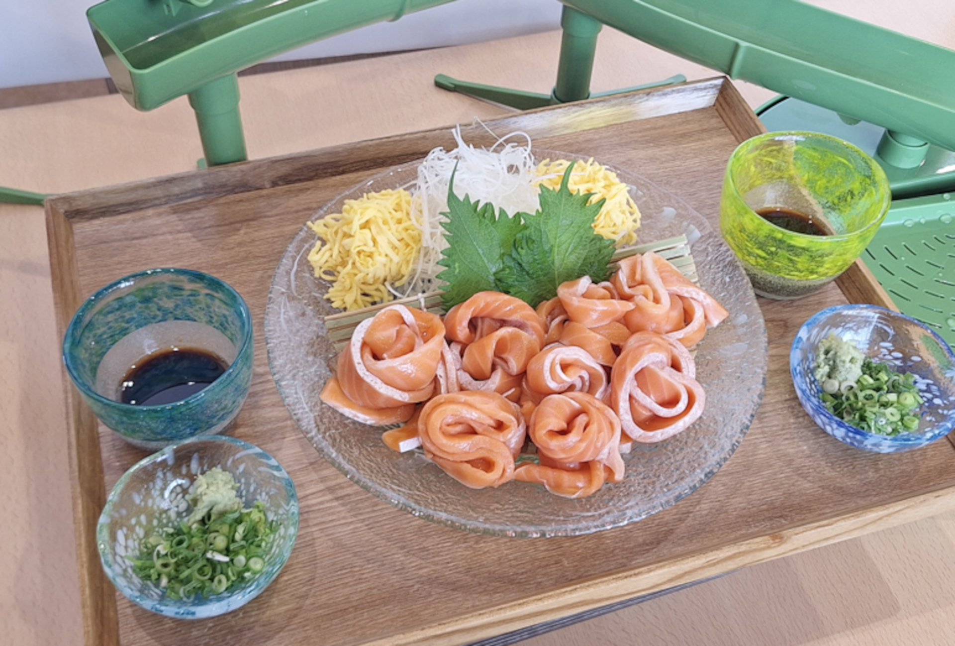 夏はやっぱり紅の糸 ながしサーモン