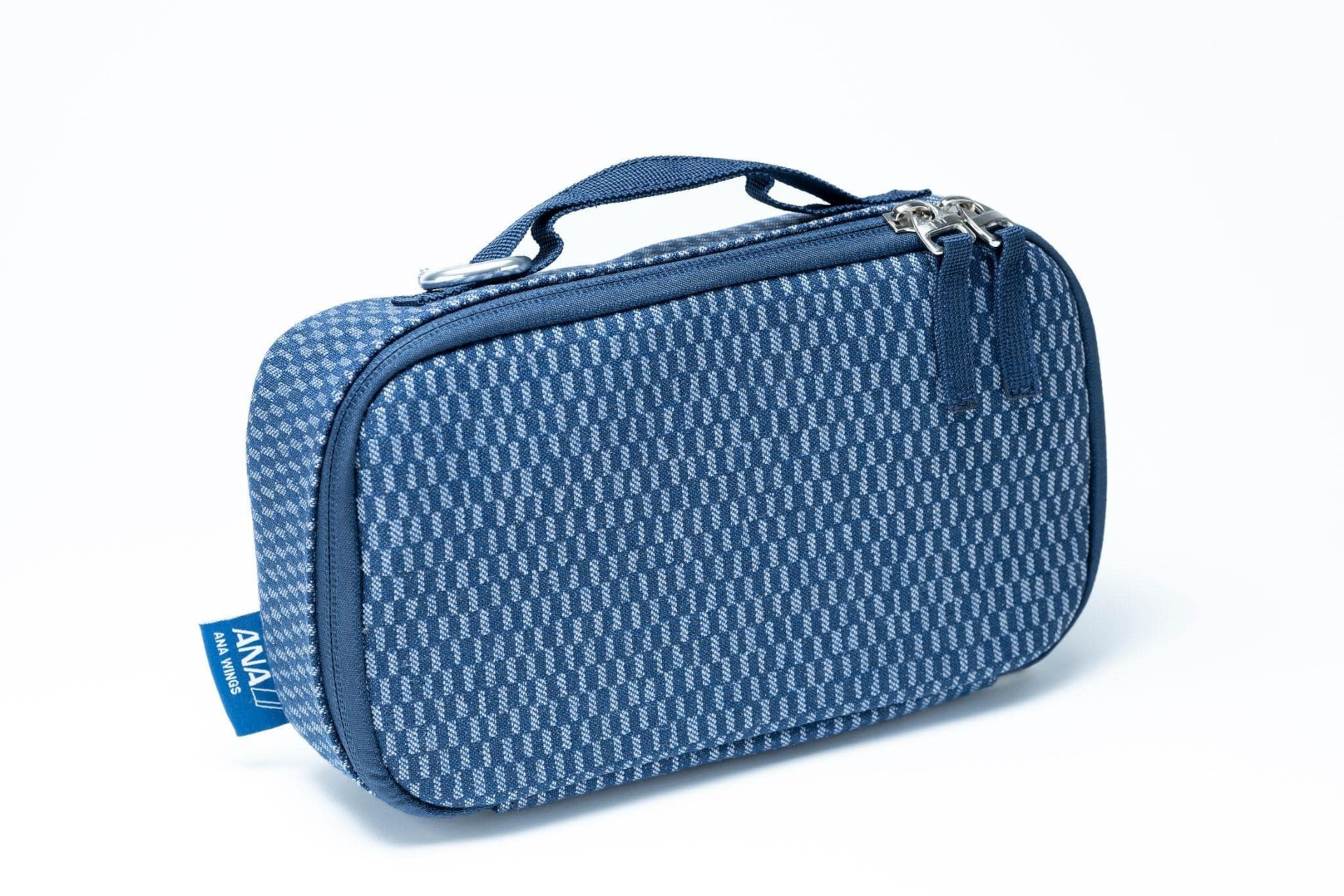 普通席用シートカバーを使用したガジェットポーチ