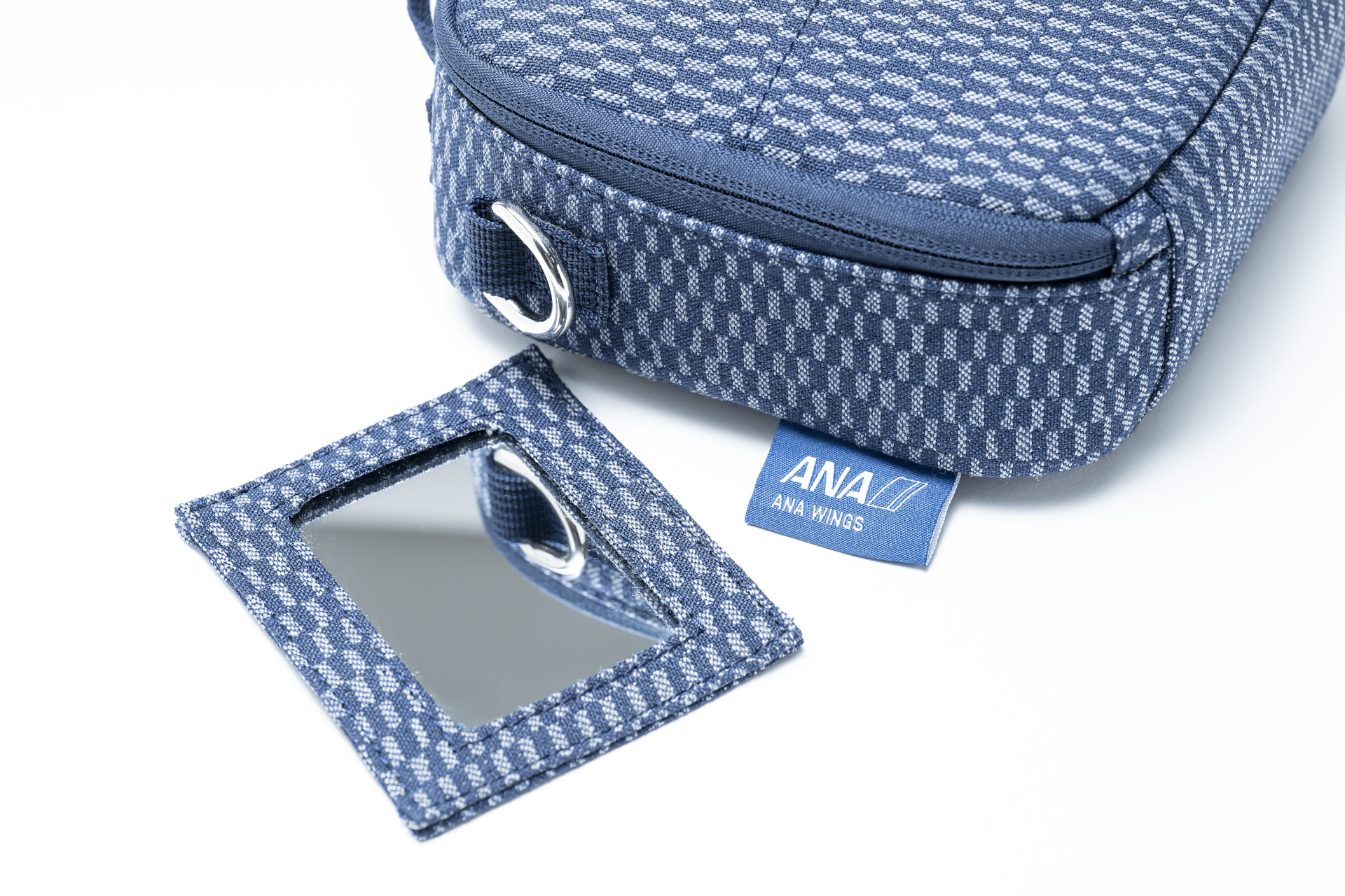 シートカバー生地で包んだ手鏡付き