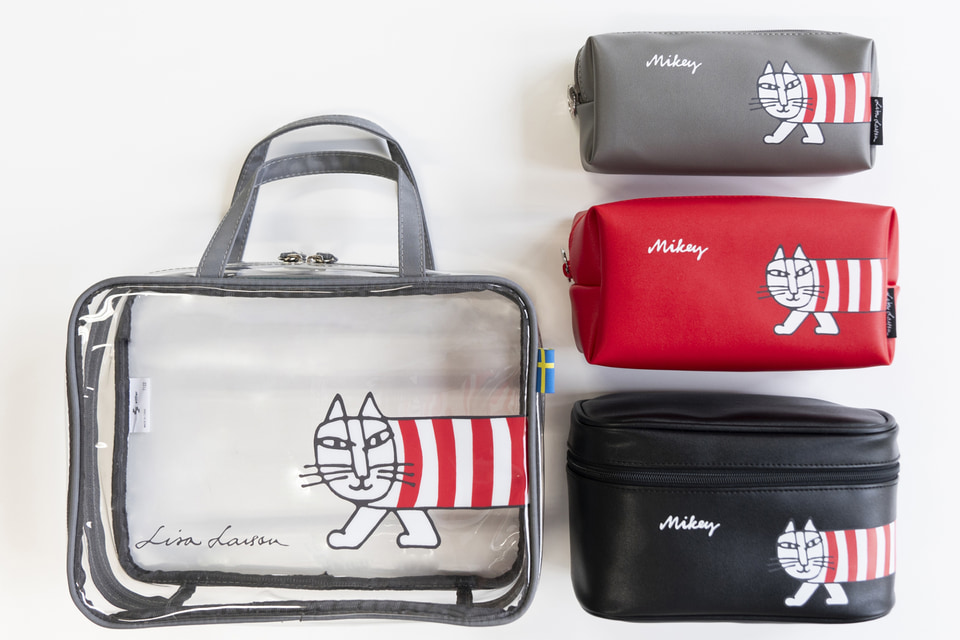 リサ・ラーソン「マイキー」のマルチポーチ。旅行の小物を3つのサイズ