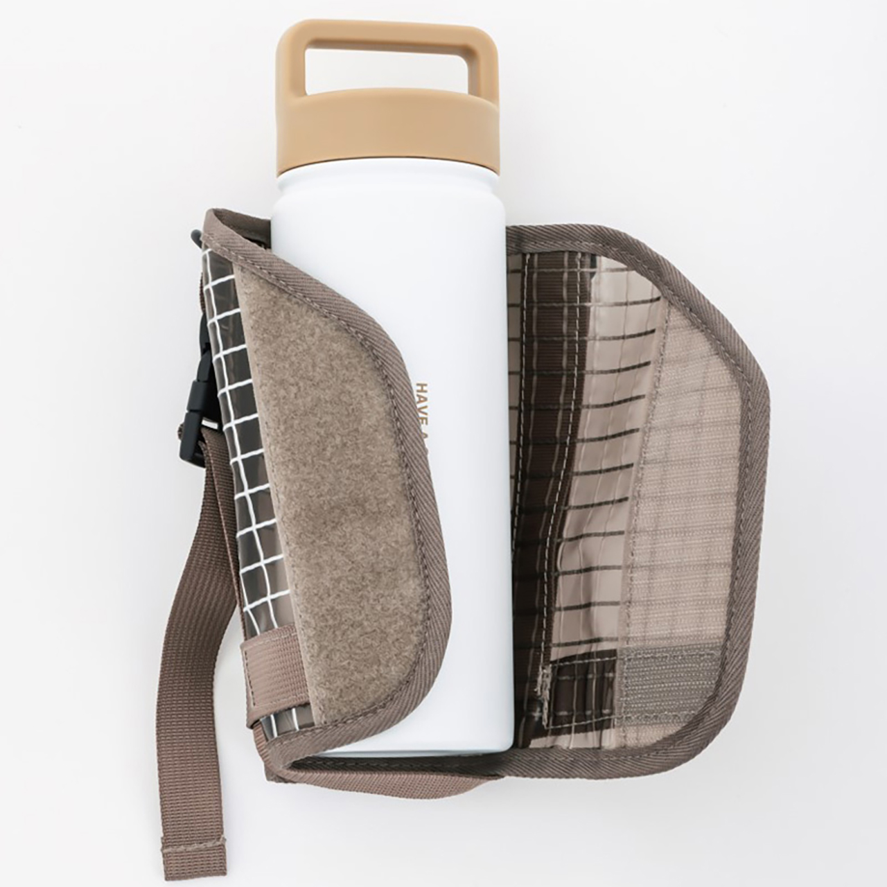 面ファスナーや底テープで調整可能