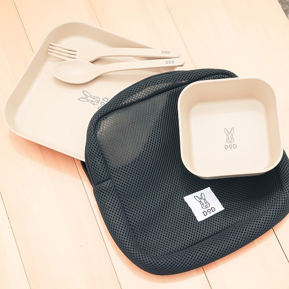 新品 DOD 夏の4点セット ステンレスボトル バッグ ホルダー テーブルウェア 宝島社、DODブランドブックから4アイテム同時発売。ステンレスボトル