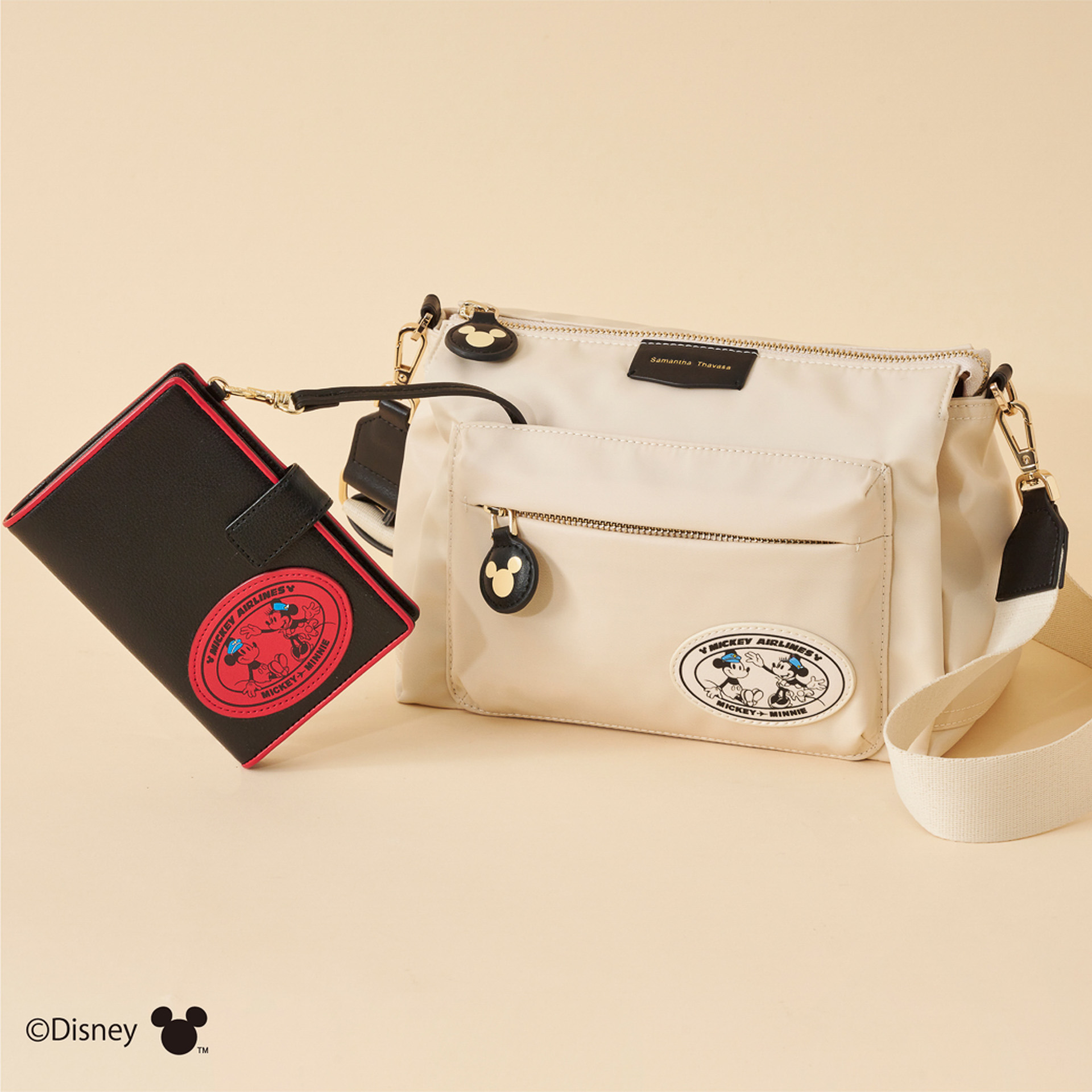 パスポートケースをストラップでつなげることもできる