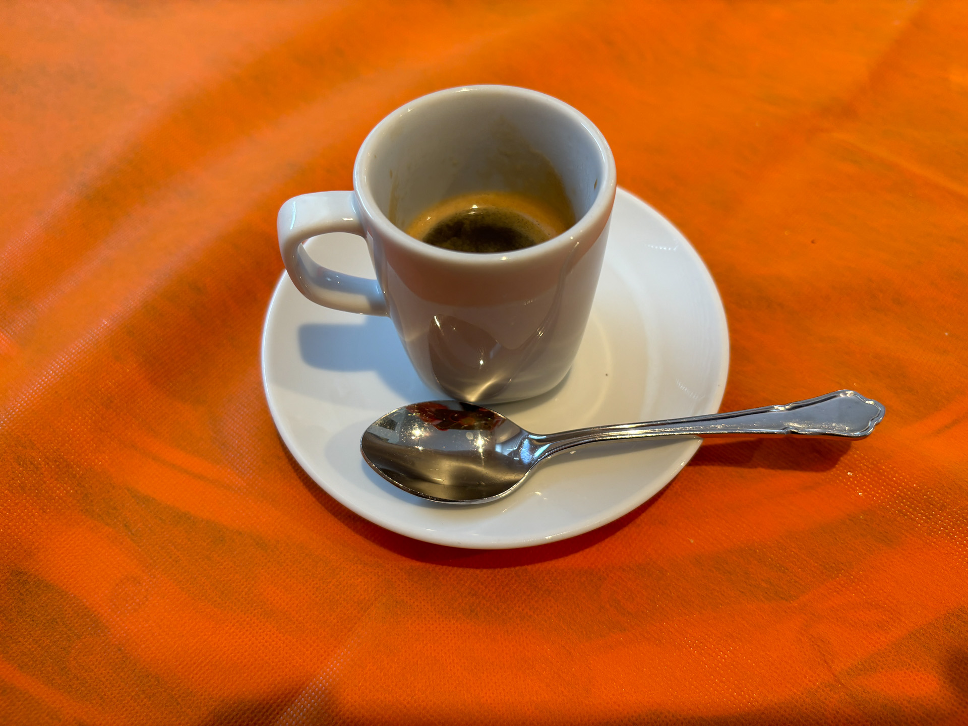 ヨーロッパスタイルのエスプレッソ