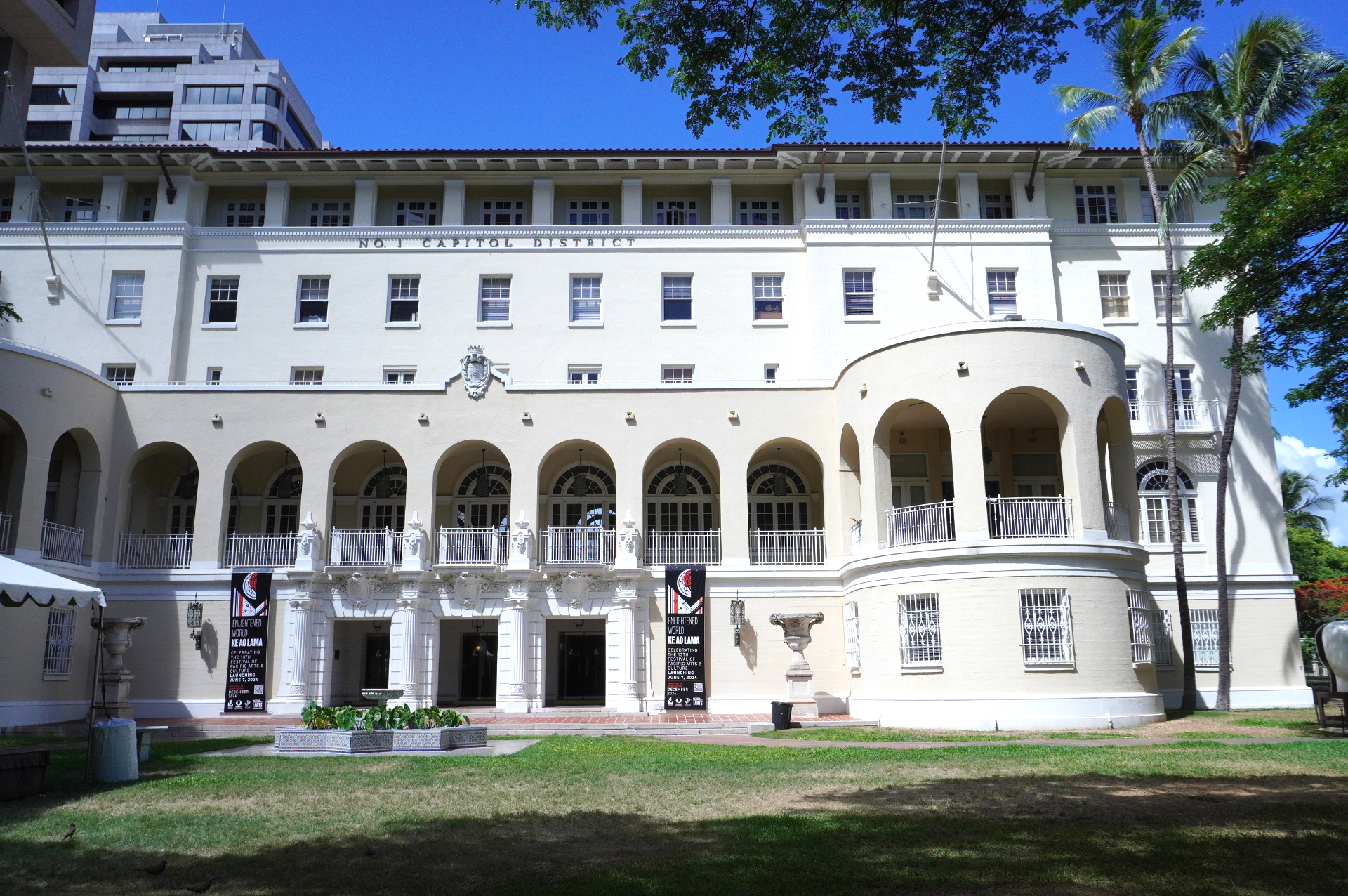 「キャピトル・モダン（旧ハワイ州立美術館）」は、1872年にホテルとしてオープンした建物をミュージアムに改装した場所