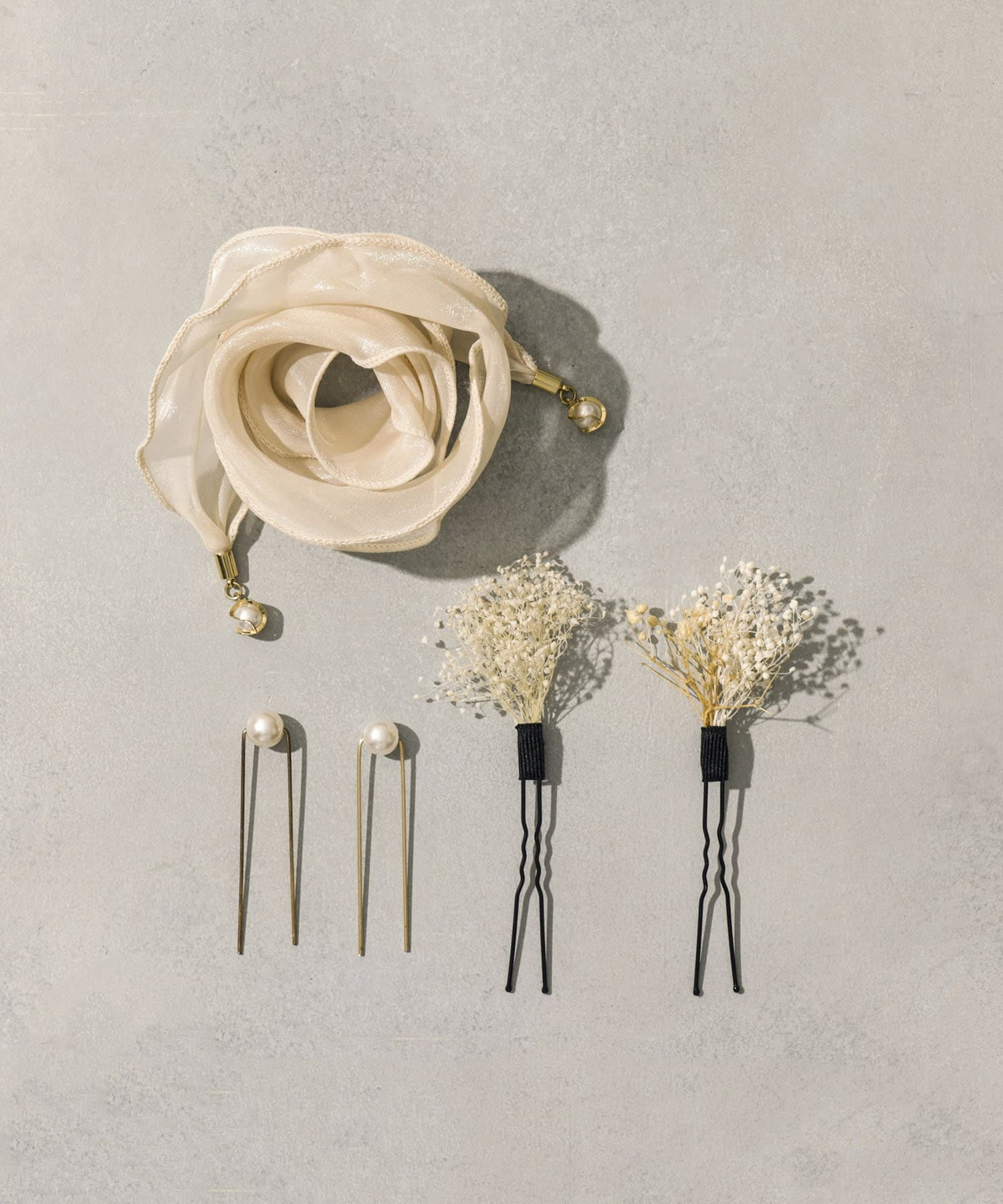 「リボンドライフラワーUピンセット」（880円）