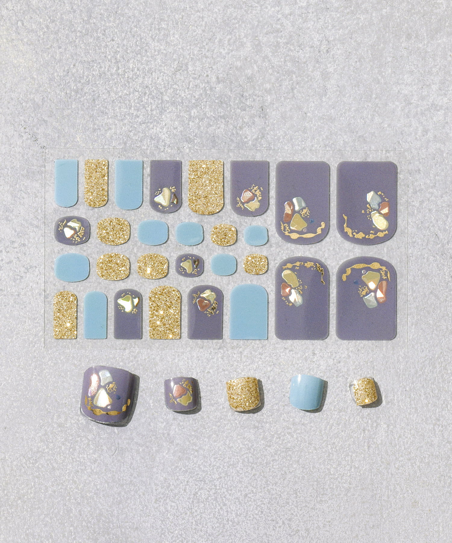 「ジェルネイルシールフット」（各330円）