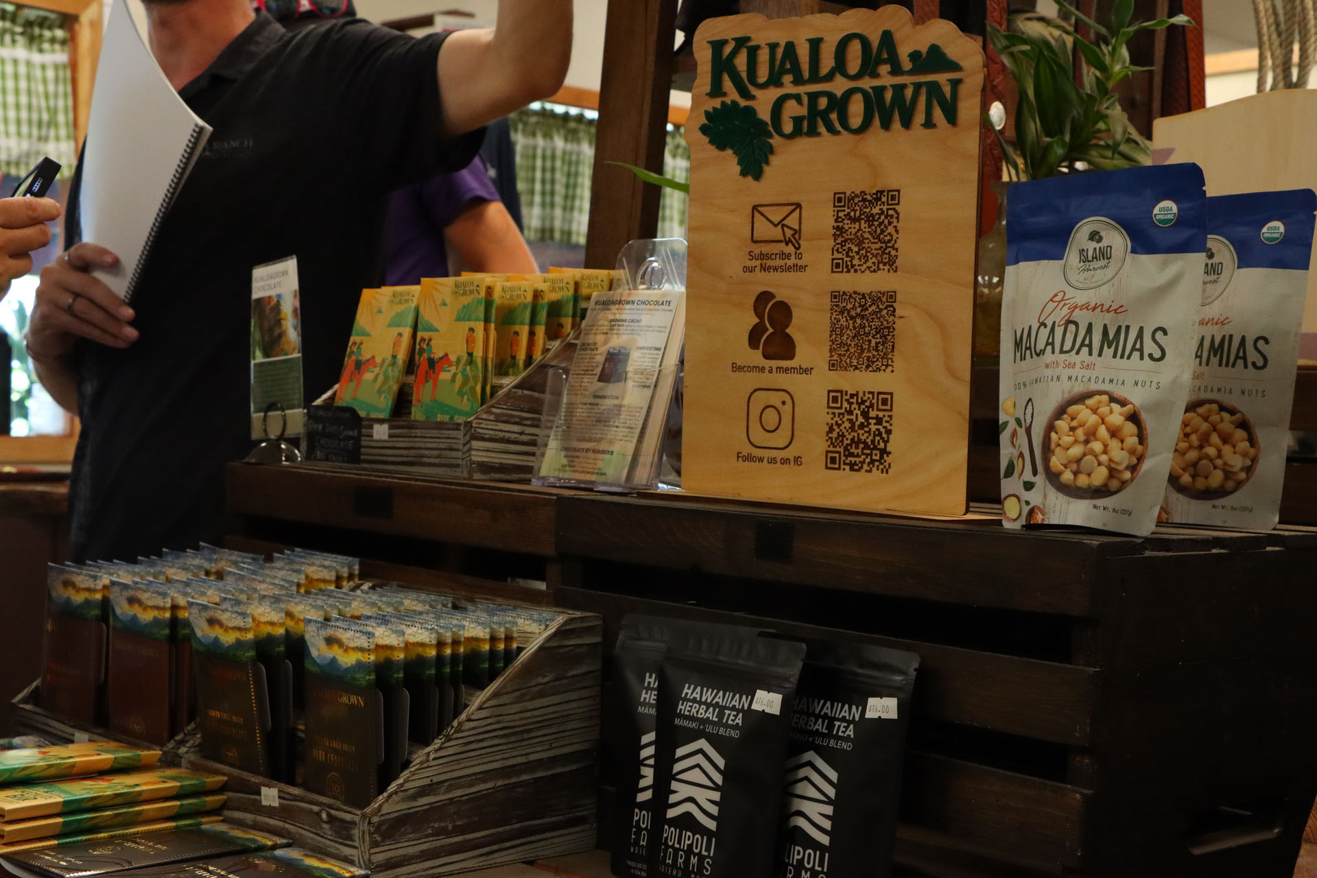 敷地内にあるショップ。ハワイ産の食品も販売されている